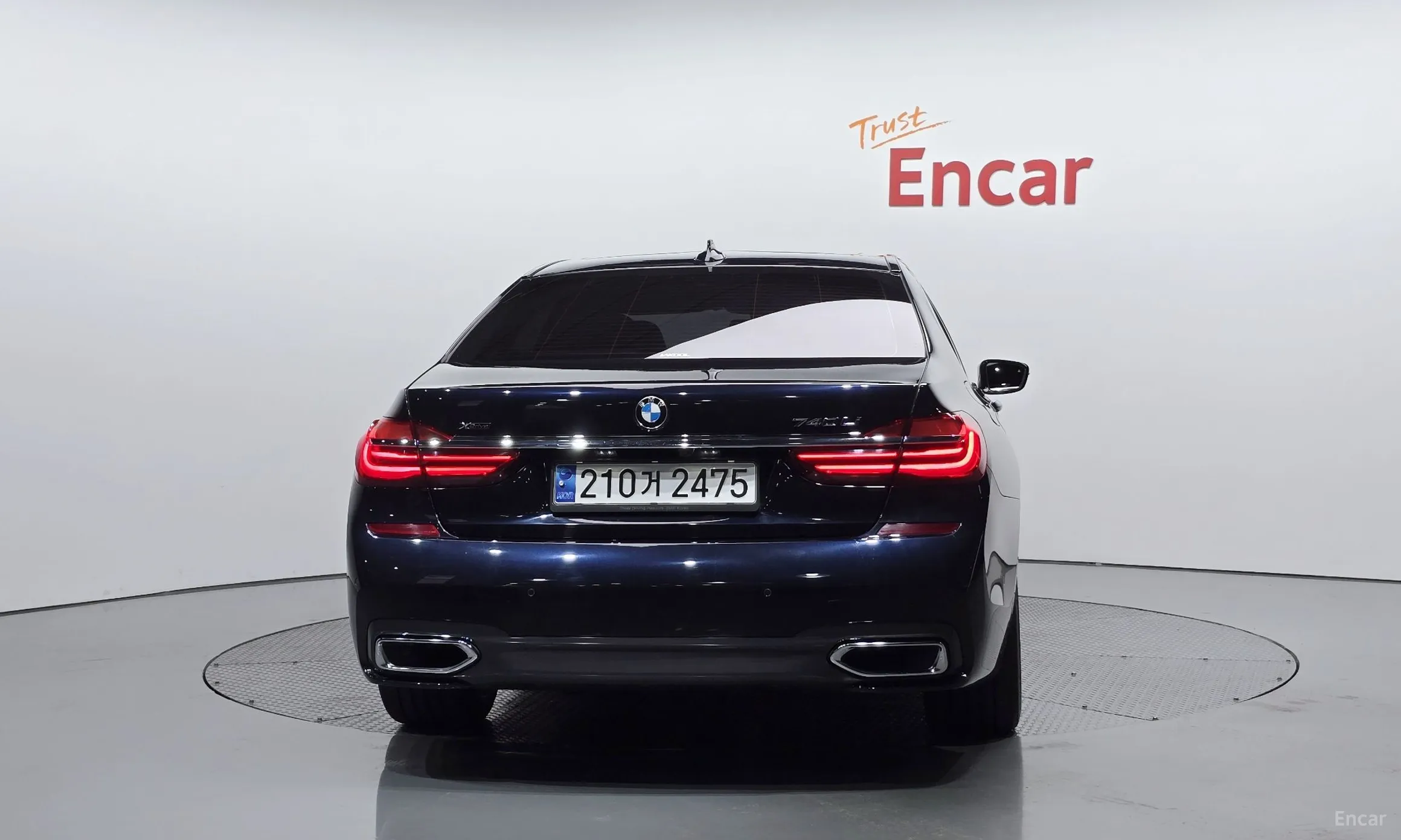 BMW 7 Series (G11) превью 3