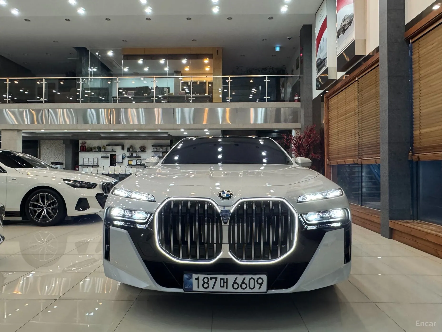 BMW 7 Series (G70) превью 2