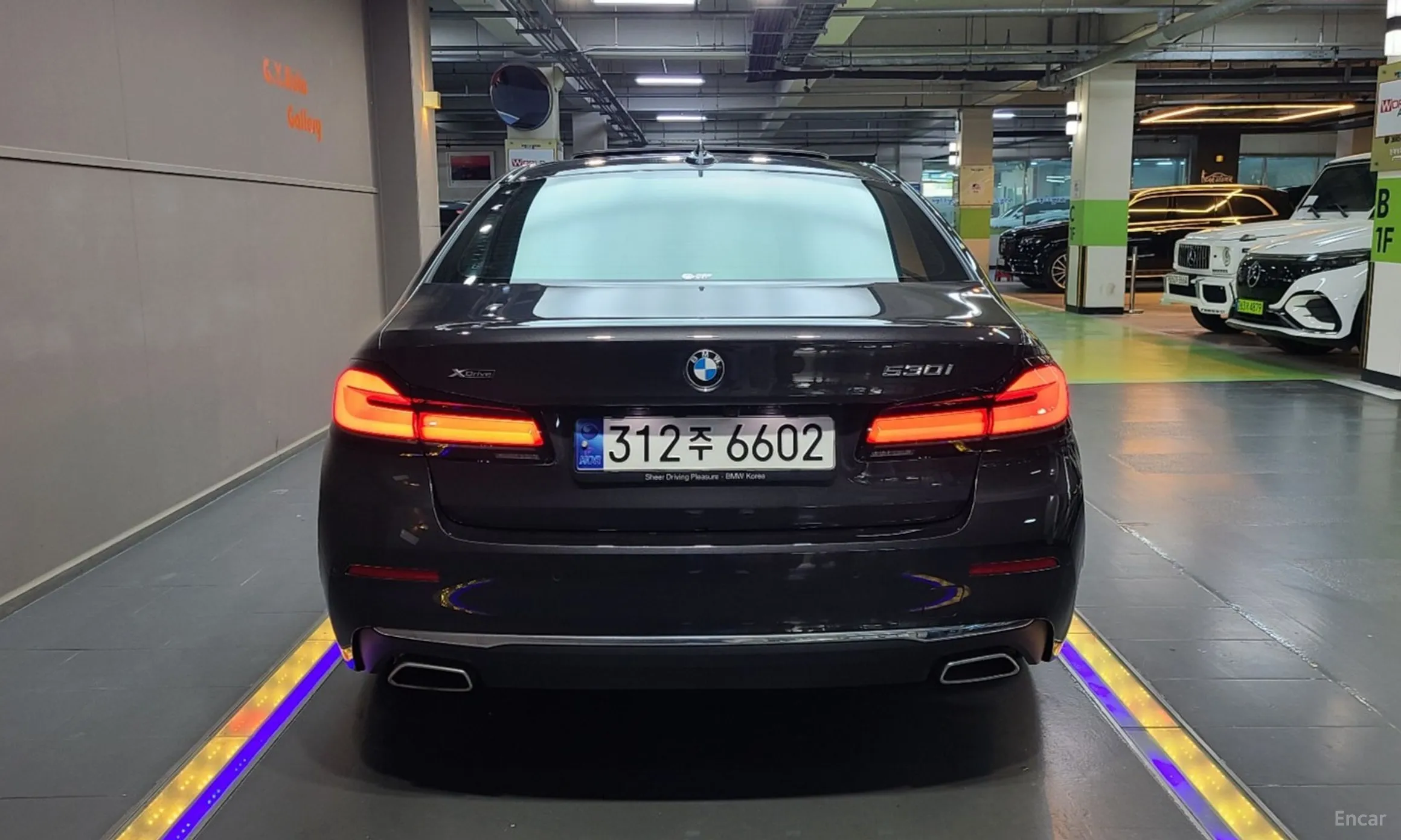 BMW 5 Series (G30) превью 3