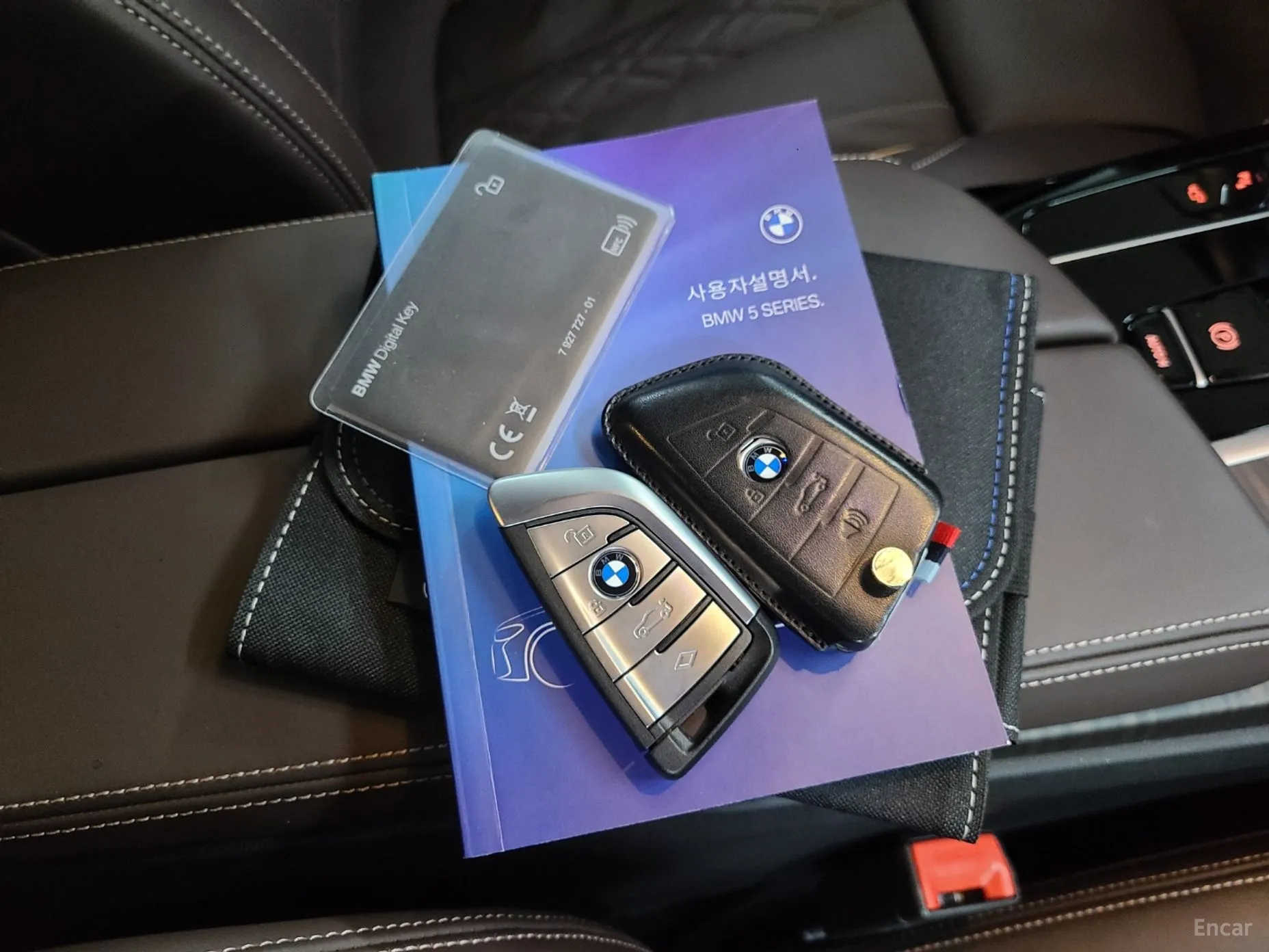 BMW 5 Series (G30) превью 4