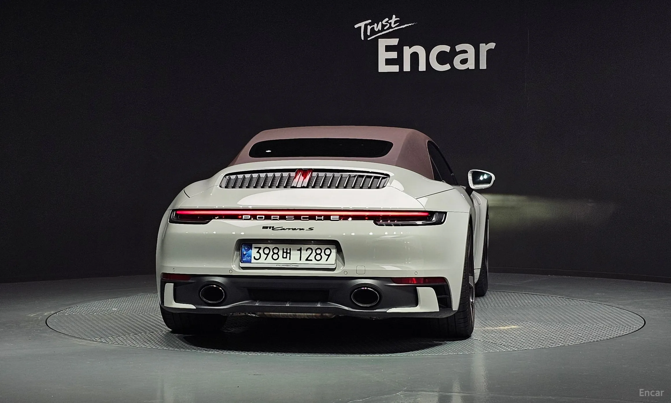 Porsche 911 (992) превью 3