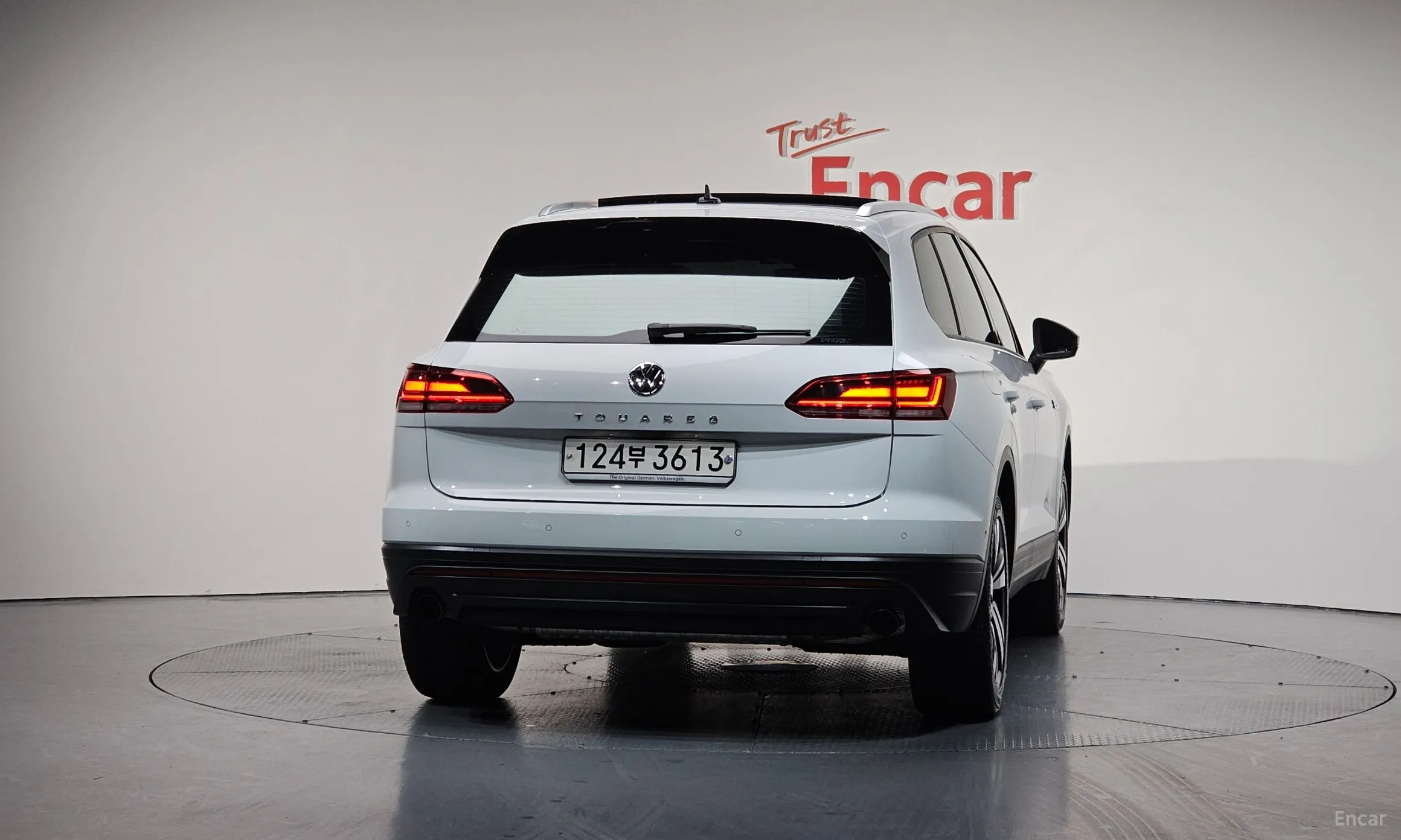 Volkswagen Touareg 3rd Generation превью 3