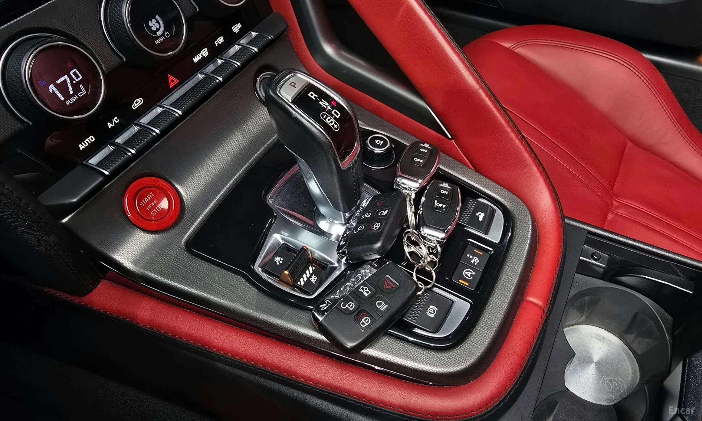 Jaguar F-TYPE превью 9