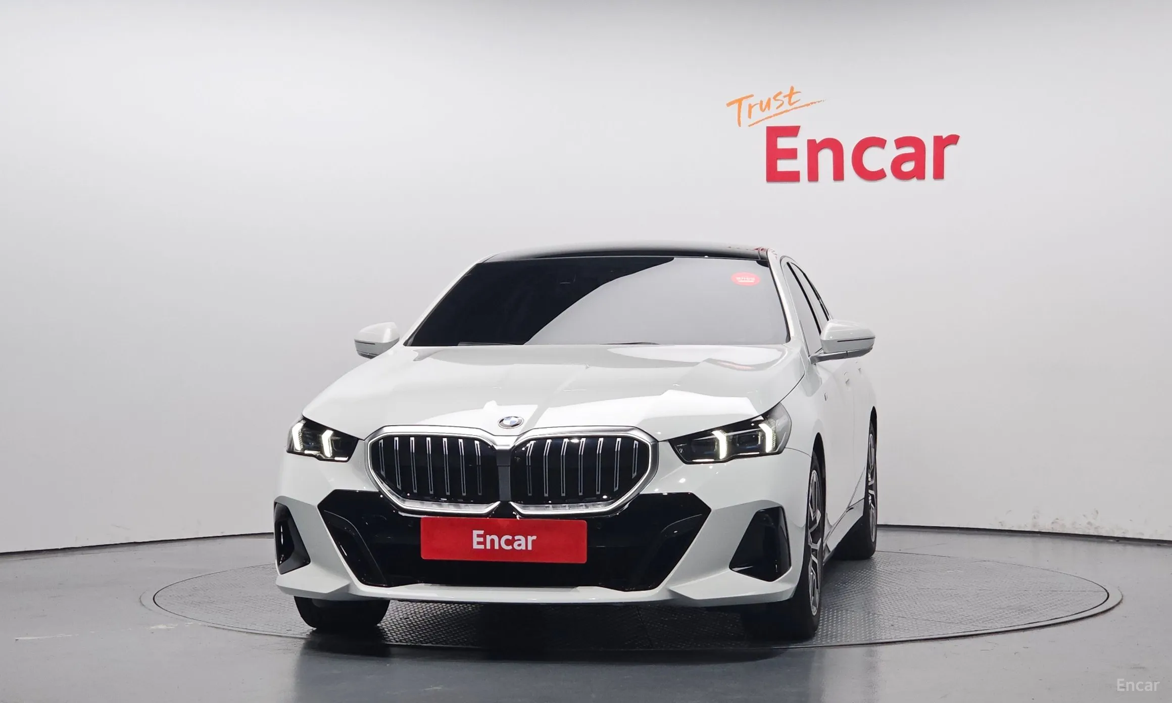 BMW 5 Series (G60)