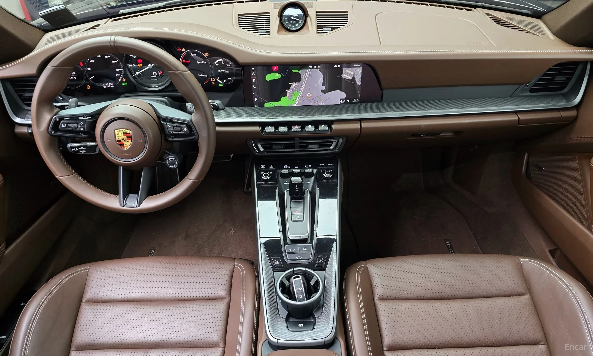 Porsche 911 (992) превью 4