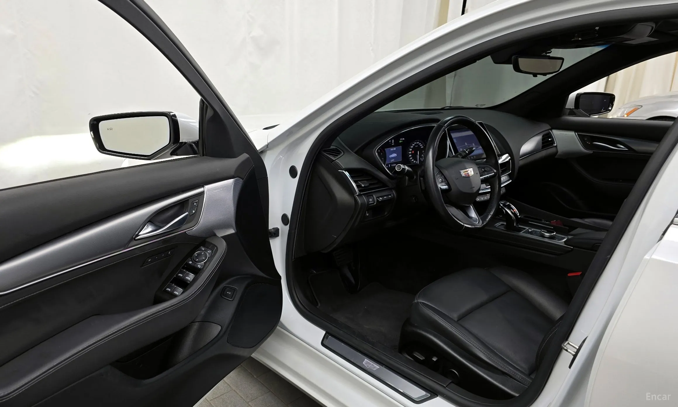 Cadillac CT5 превью 10