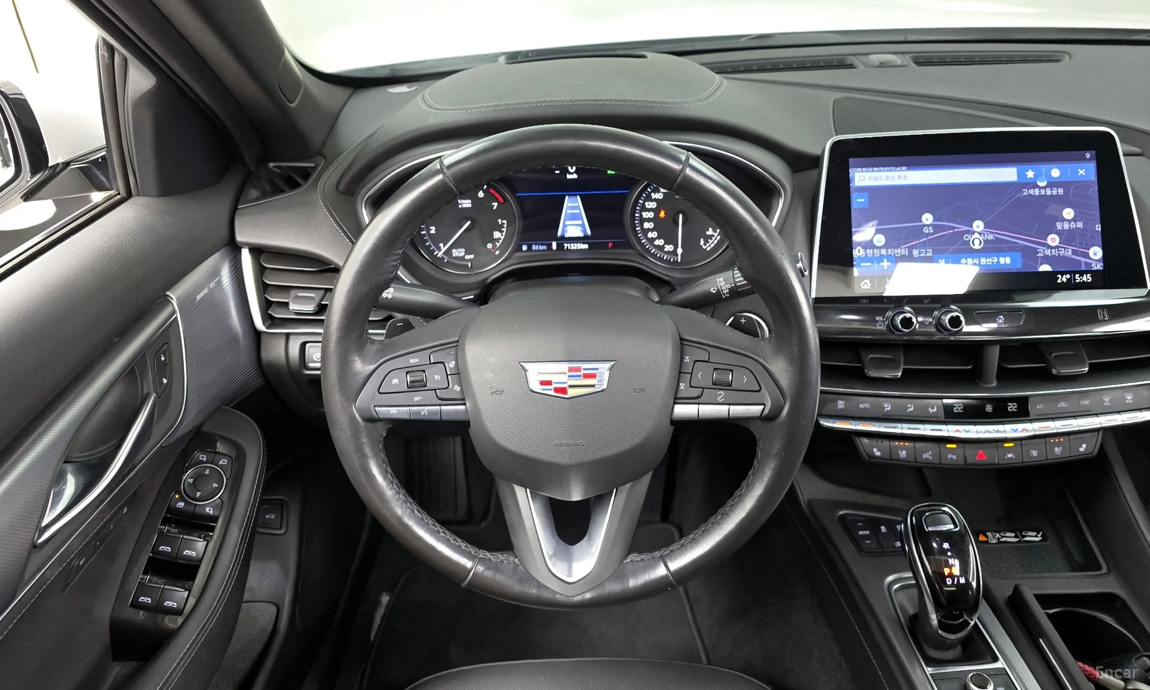 Cadillac CT5 превью 13