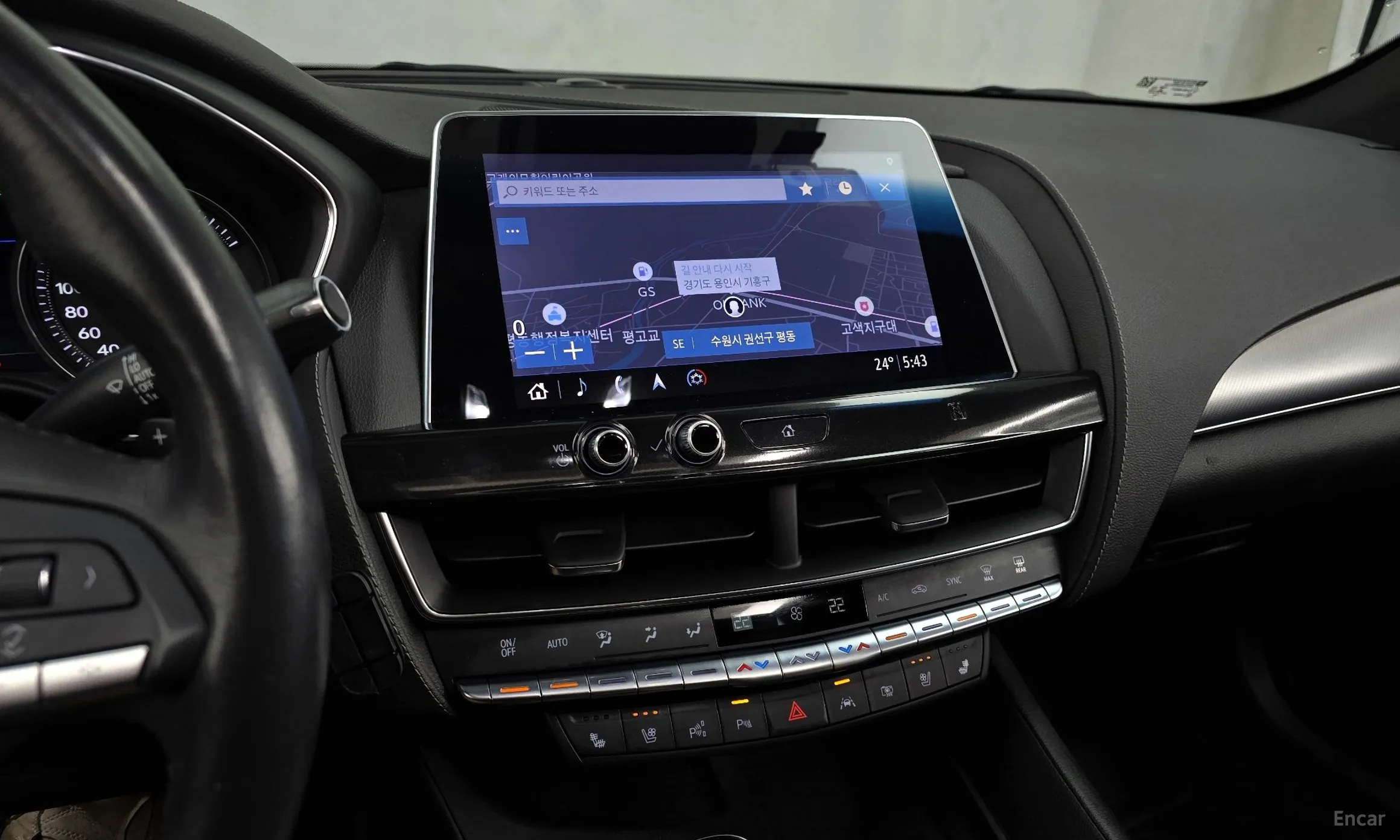 Cadillac CT5 превью 14