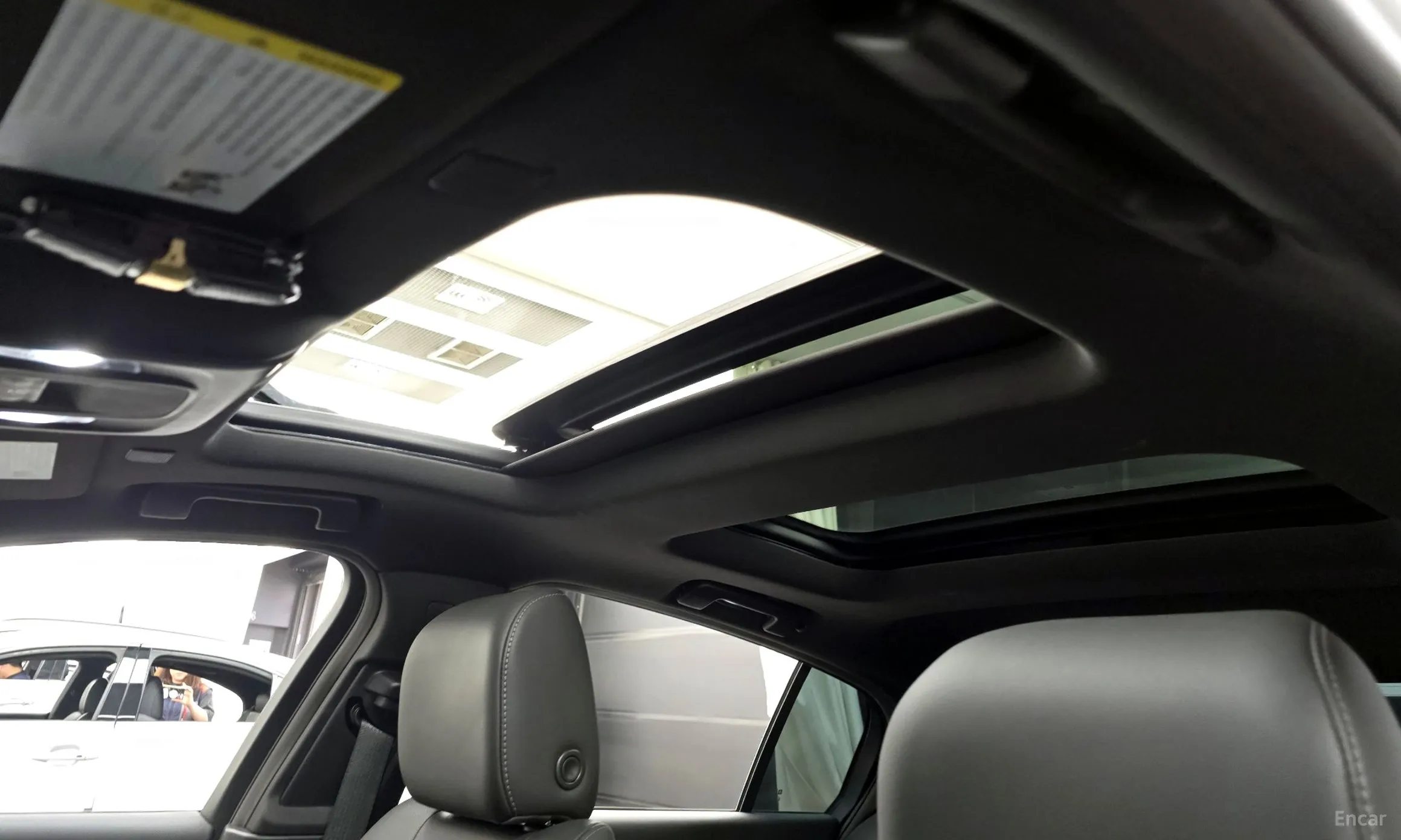 Cadillac CT5 превью 18