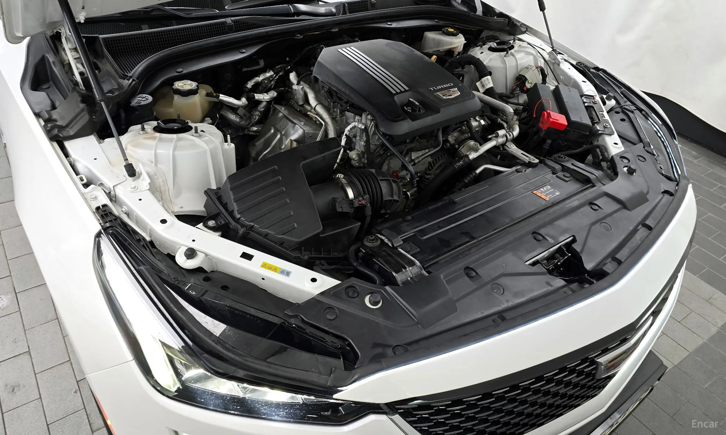 Cadillac CT5 превью 6