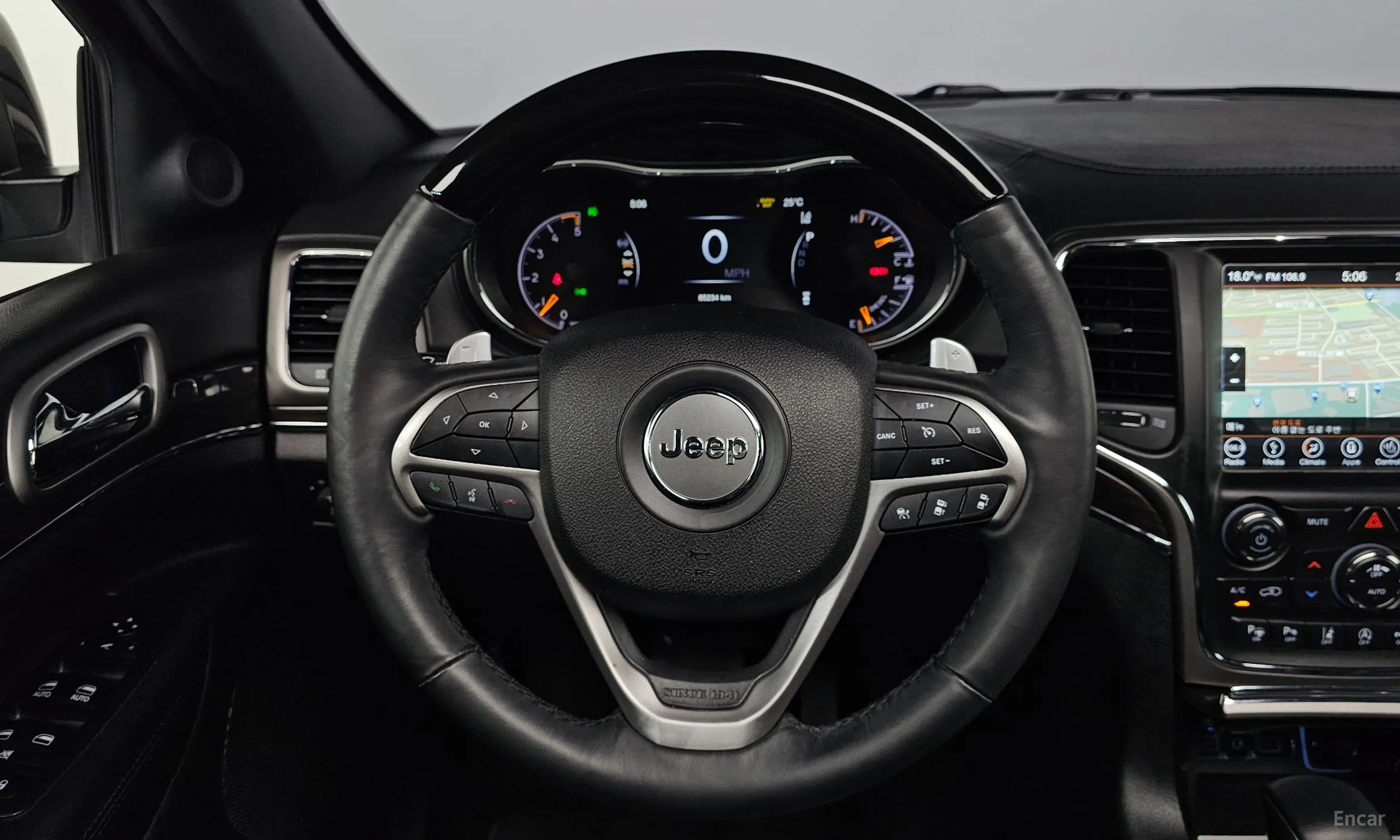 Jeep Grand Cherokee превью 13