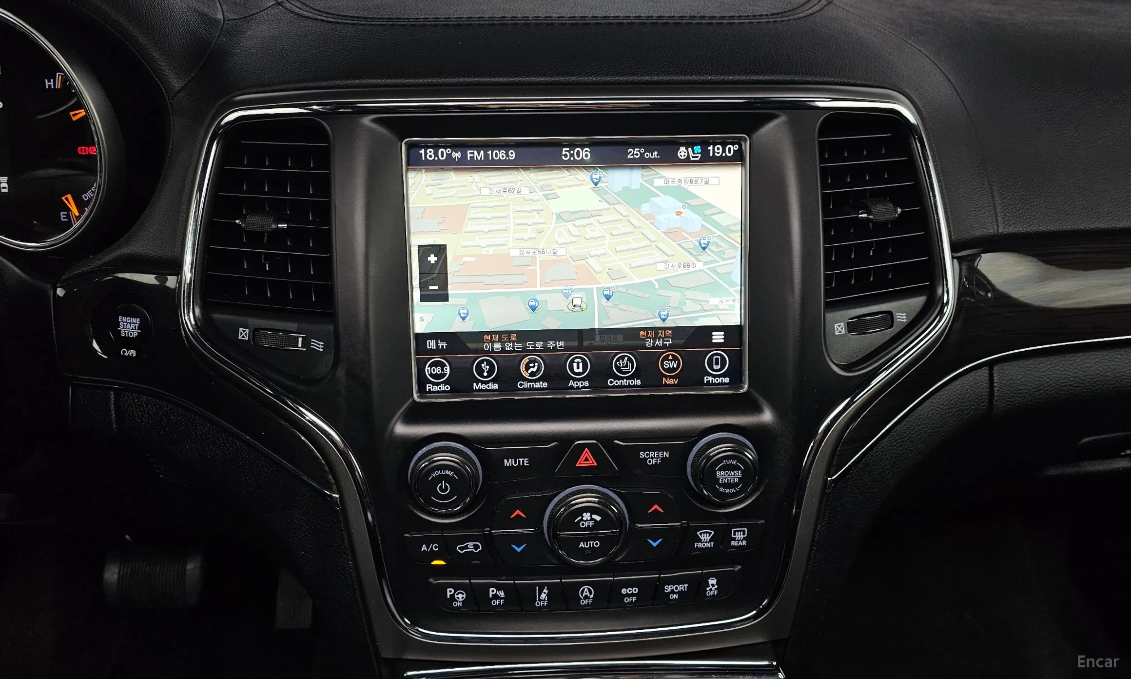 Jeep Grand Cherokee превью 14