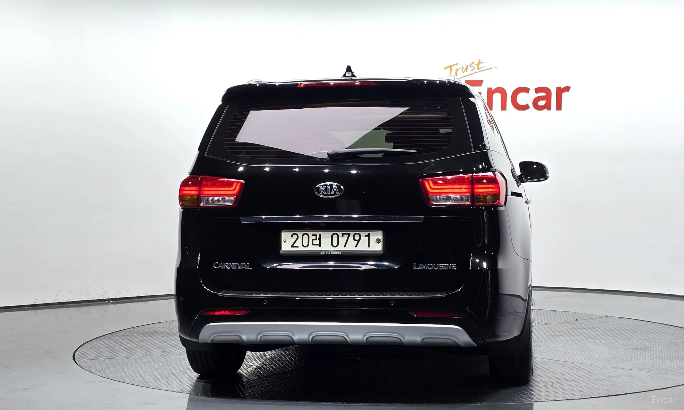 Kia Carnival превью 3