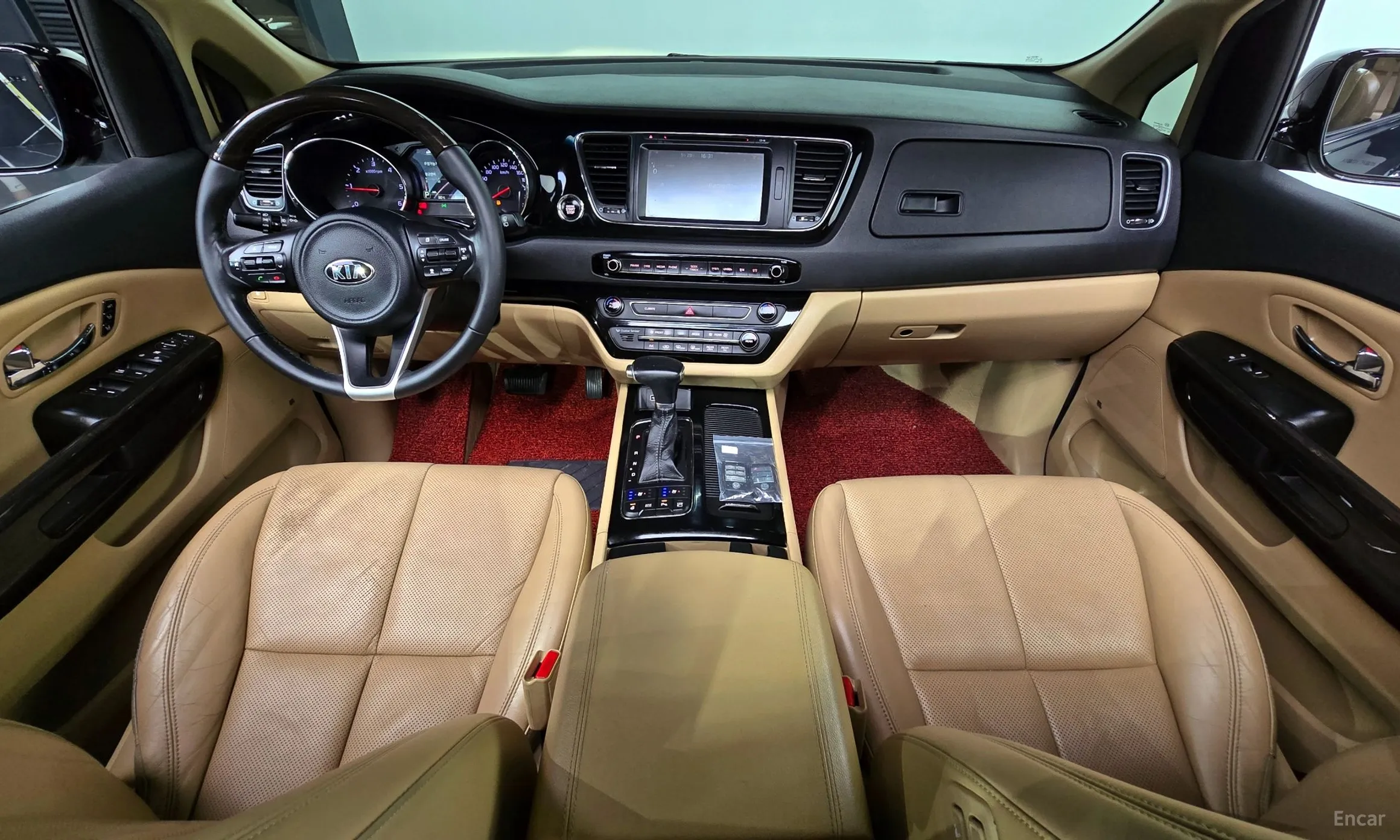 Kia Carnival превью 4