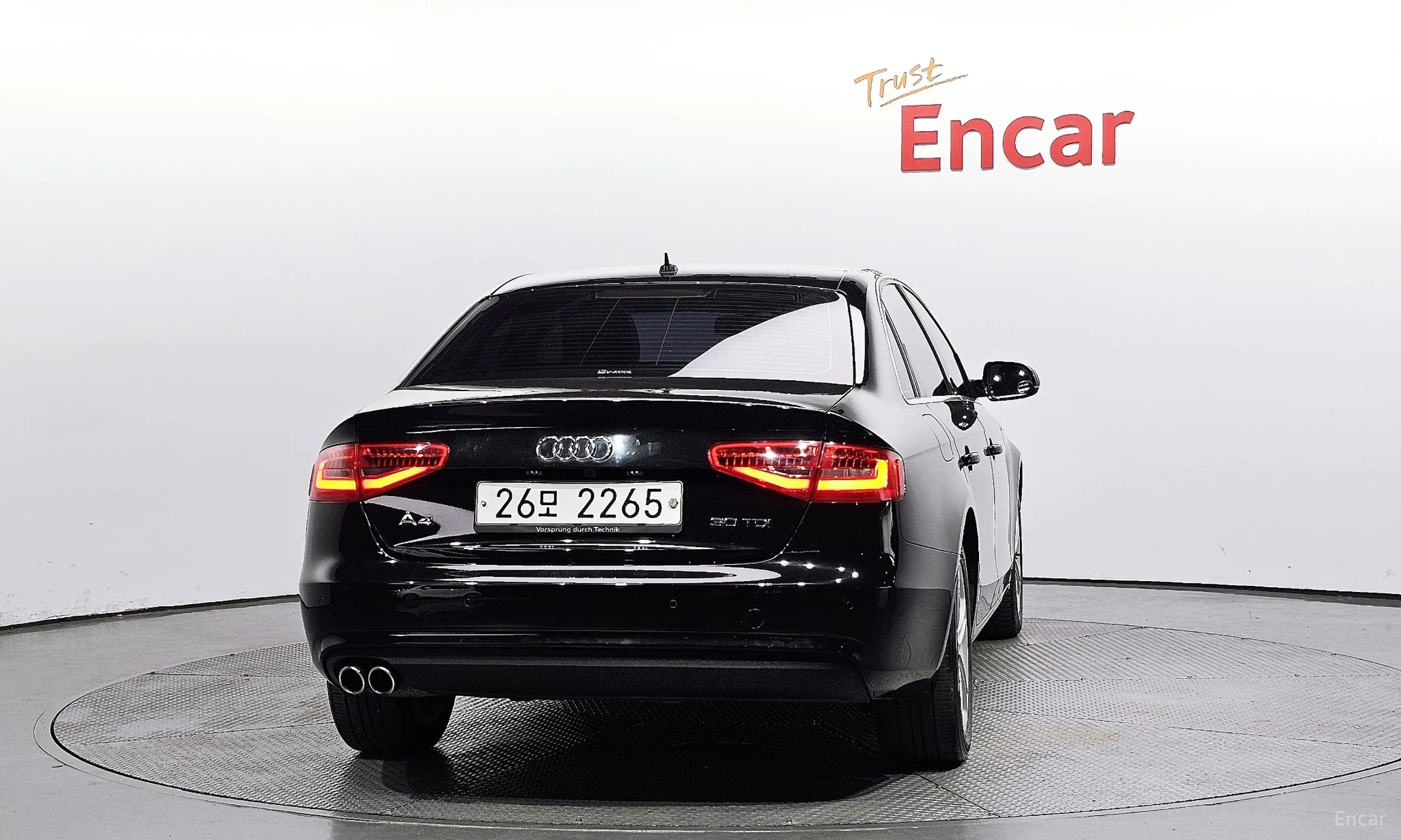 Audi New A4 превью 3