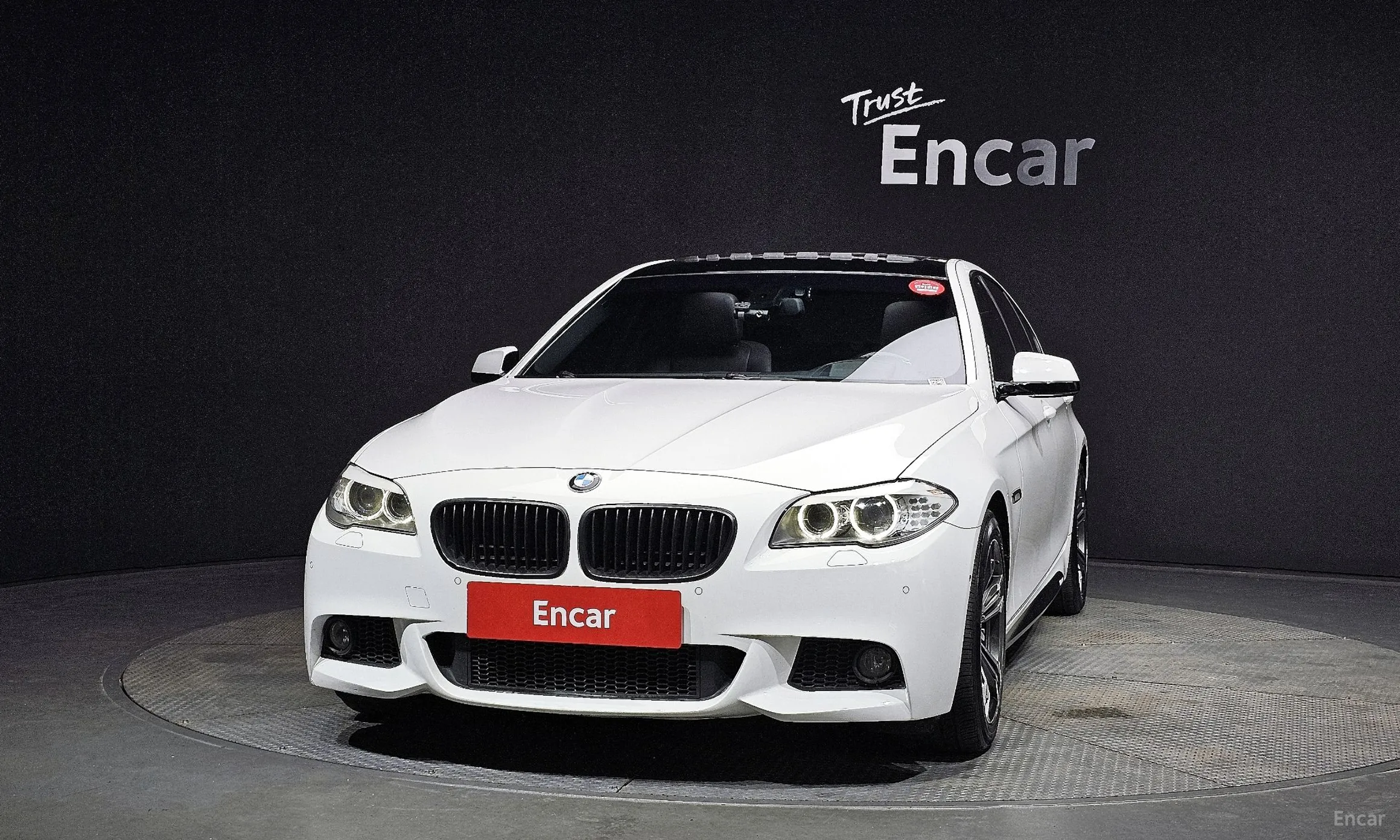 BMW 5 Series (F10) превью 2