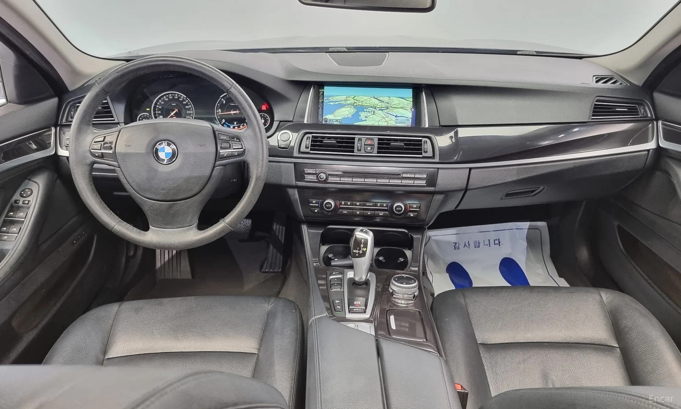 BMW 5 Series (F10) превью 4