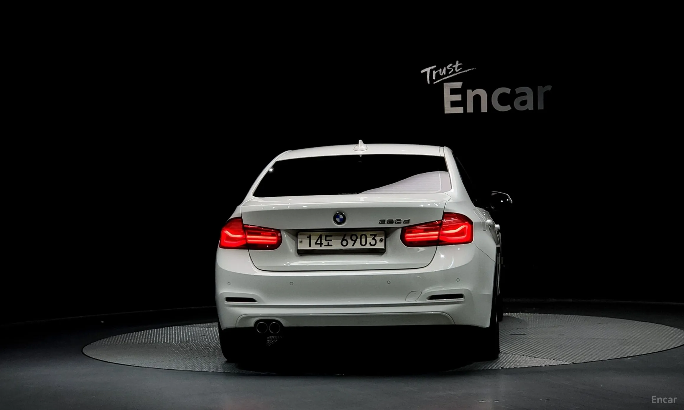 BMW 3 Series (F30) превью 3