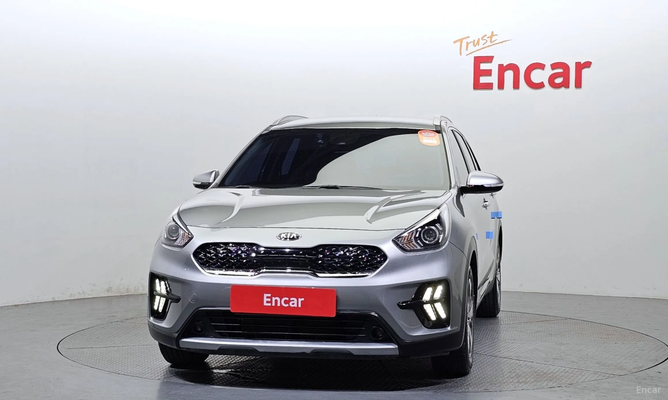 Kia Niro превью 2