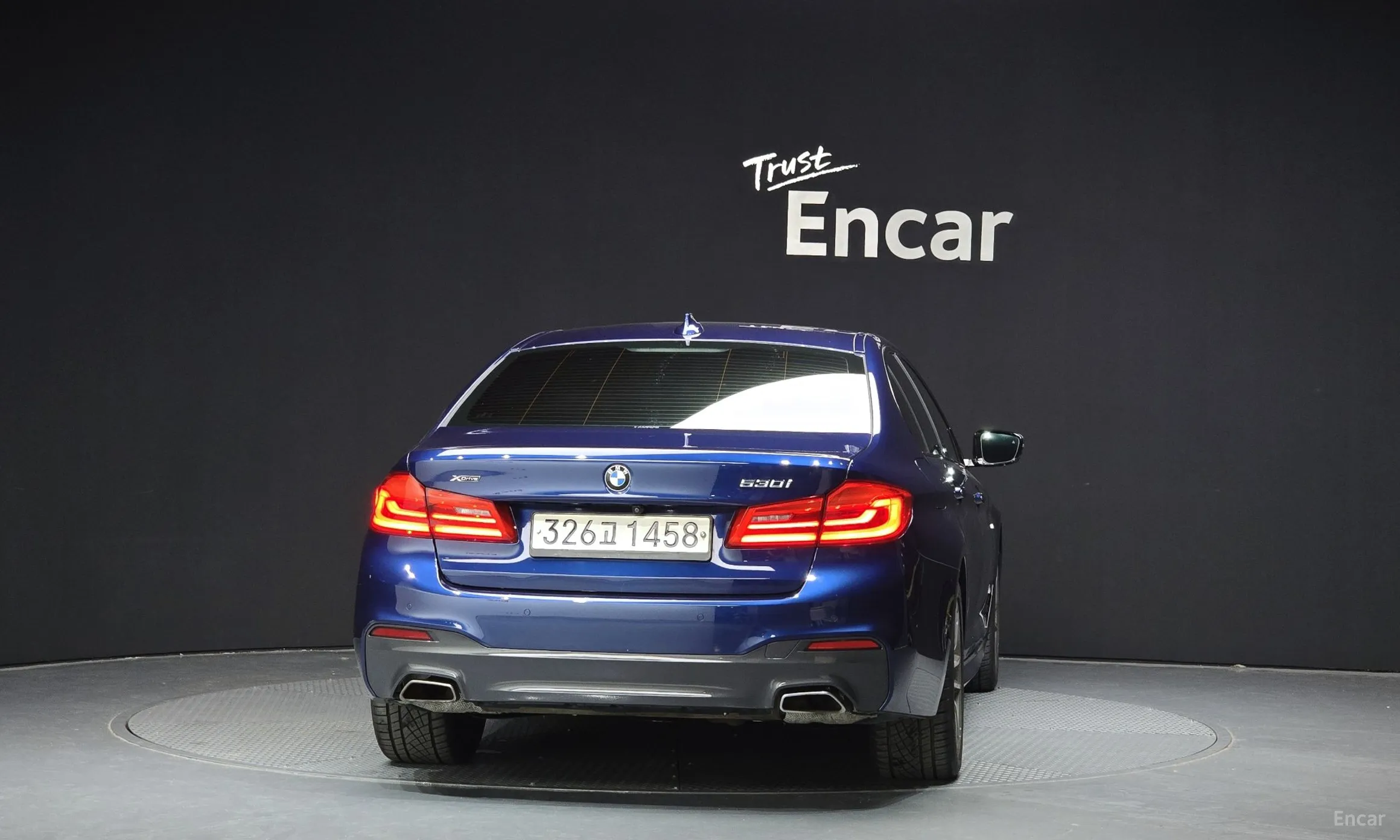 BMW 5 Series (G30) превью 3