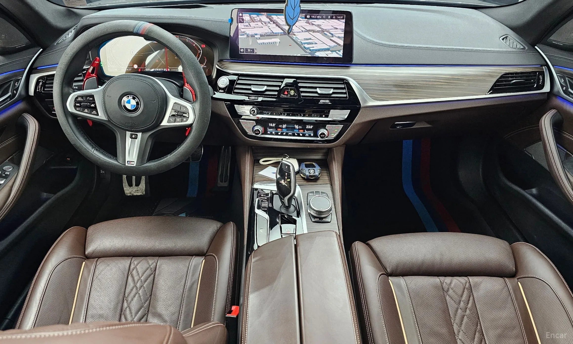 BMW 5 Series (G30) превью 4