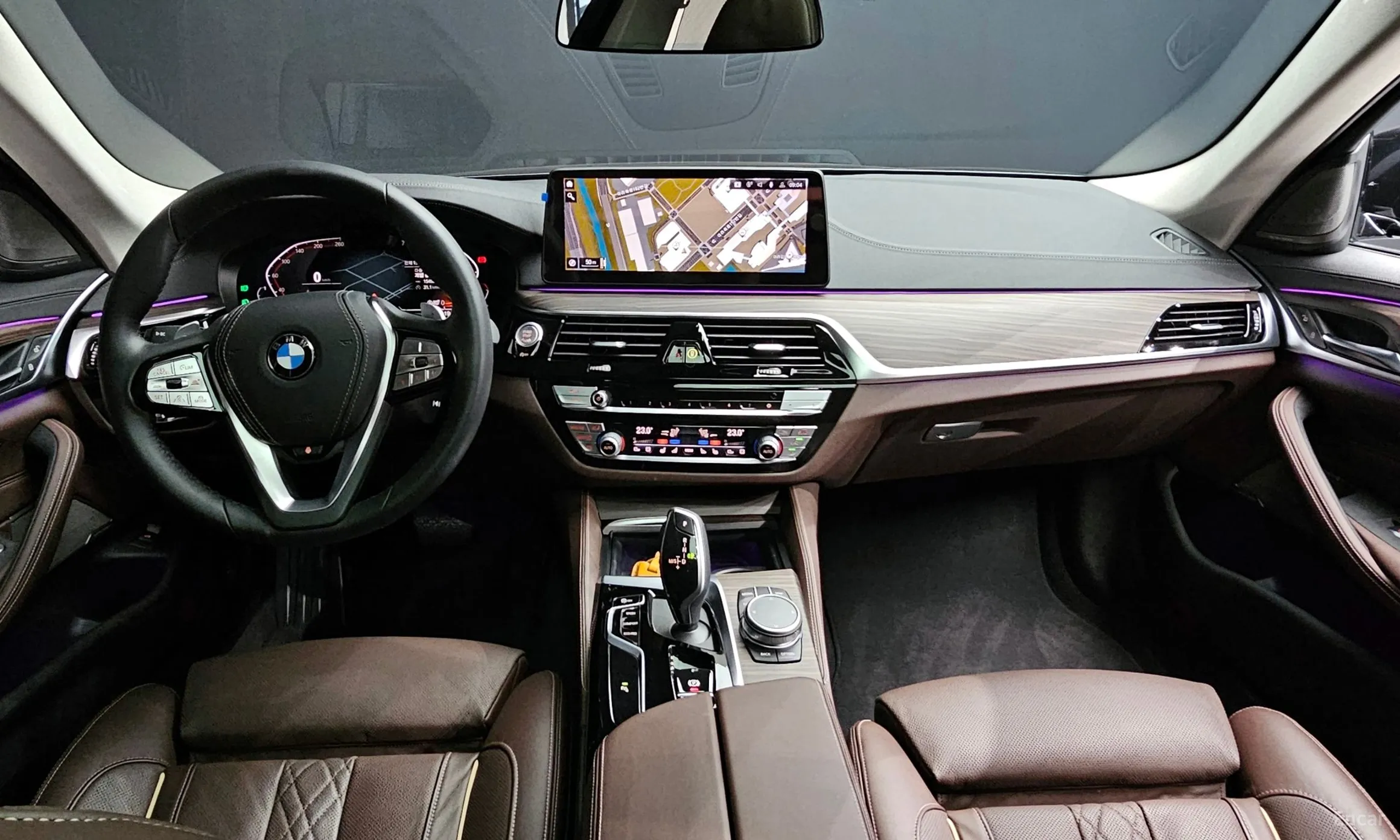 BMW 5 Series (G30) превью 4