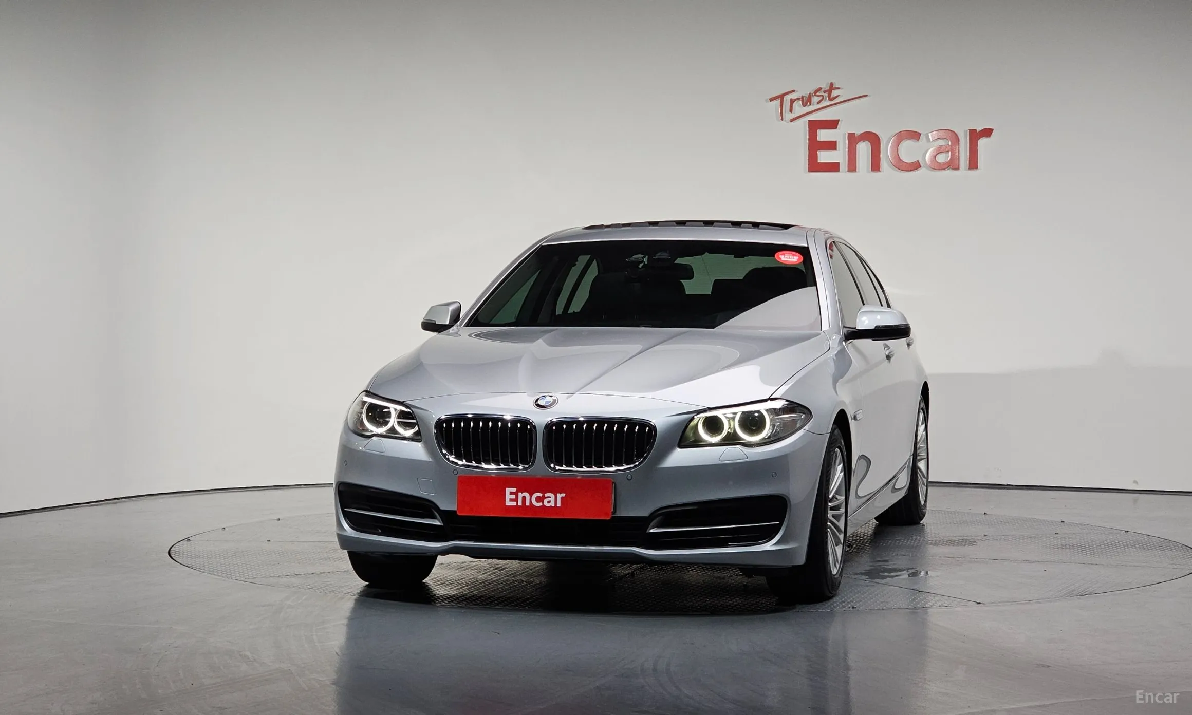 BMW 5 Series (F10) превью 2
