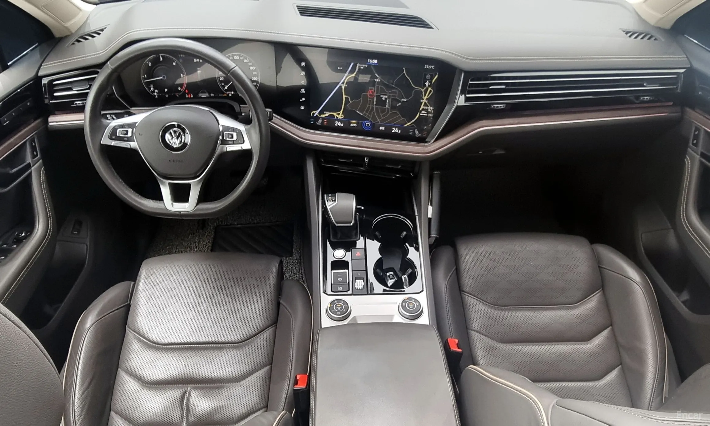 Volkswagen Touareg 3rd Generation превью 4