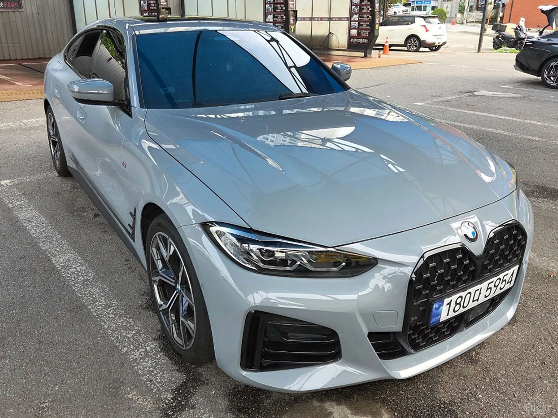 BMW Series 4 (G22) превью 2