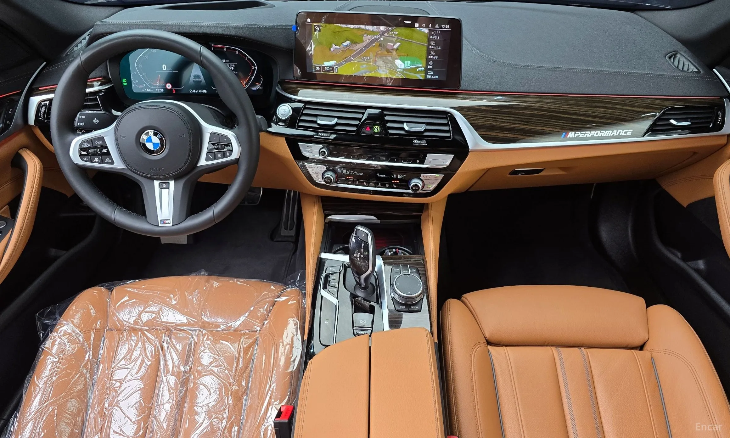 BMW 5 Series (G30) превью 4