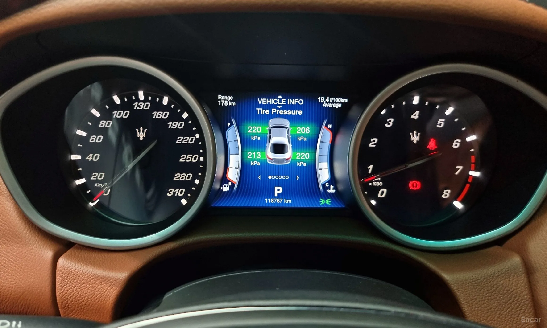 Maserati Ghibli превью 8