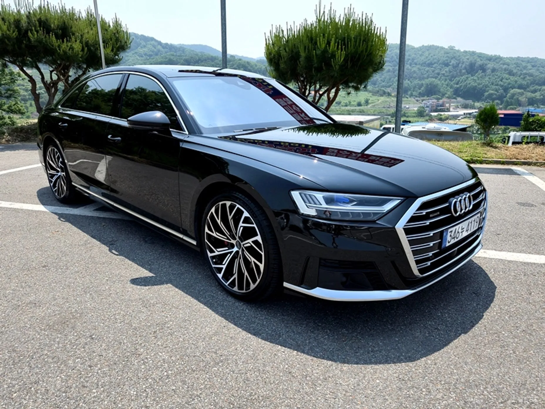 Audi A8 (D5)