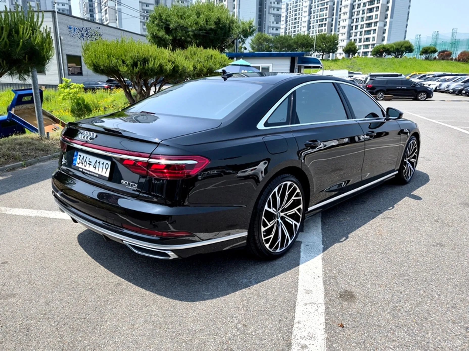 Audi A8 (D5) превью 3