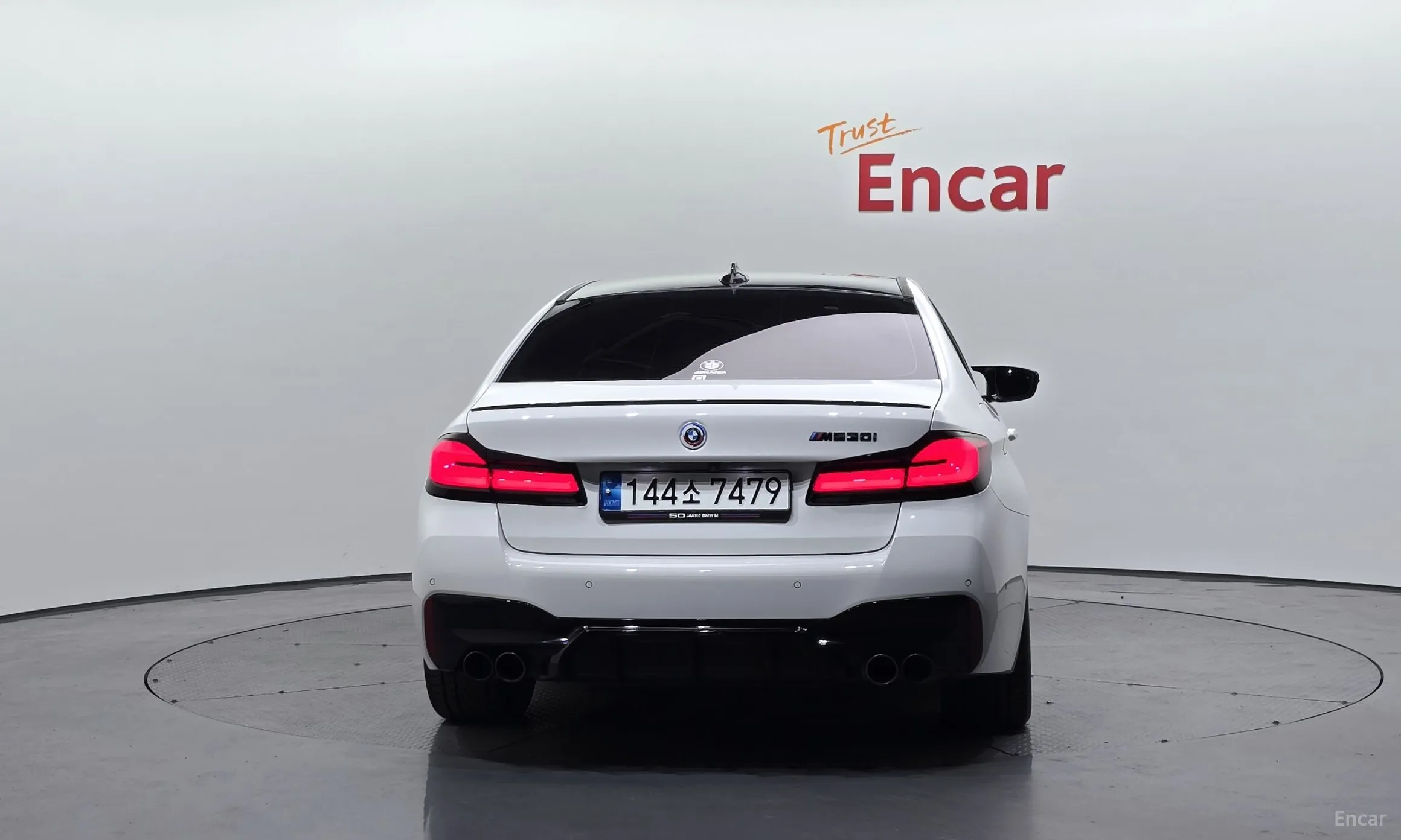 BMW 5 Series (G30) превью 3