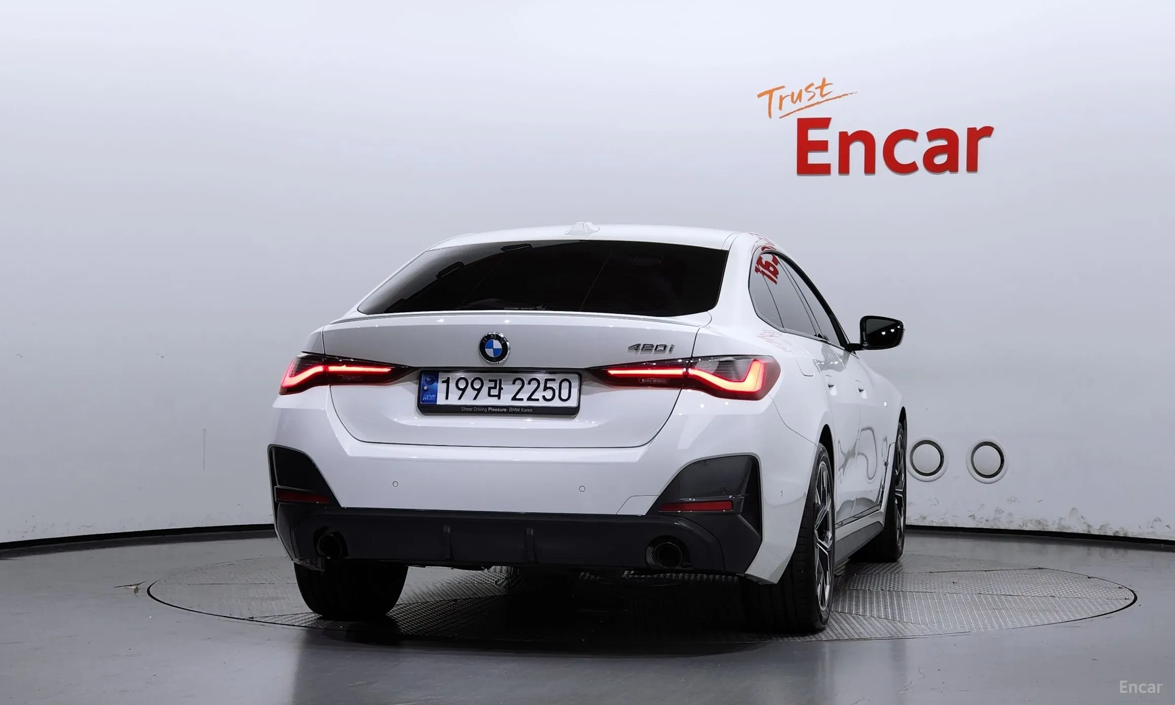 BMW Series 4 (G22) превью 3