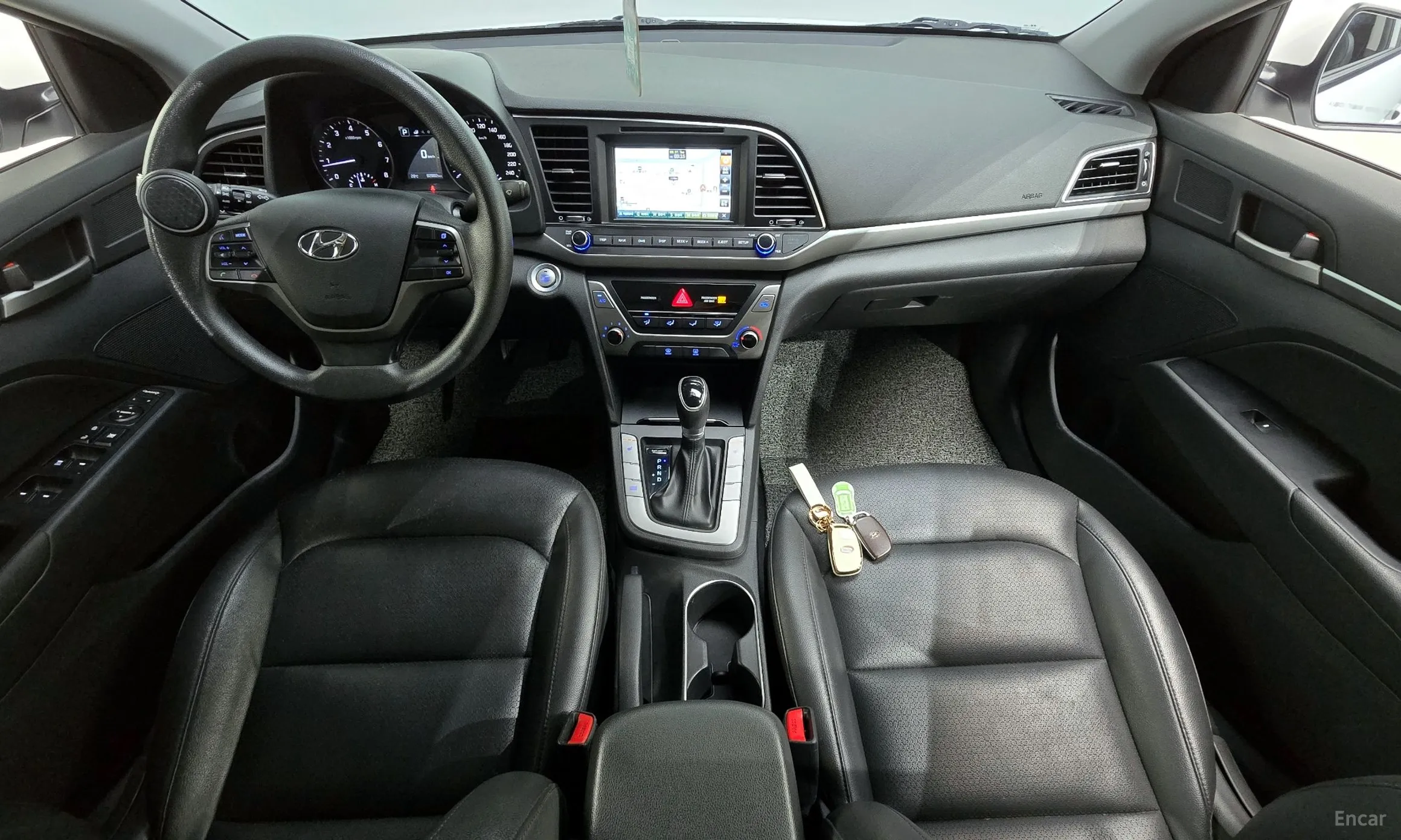 Hyundai Avante AD превью 4