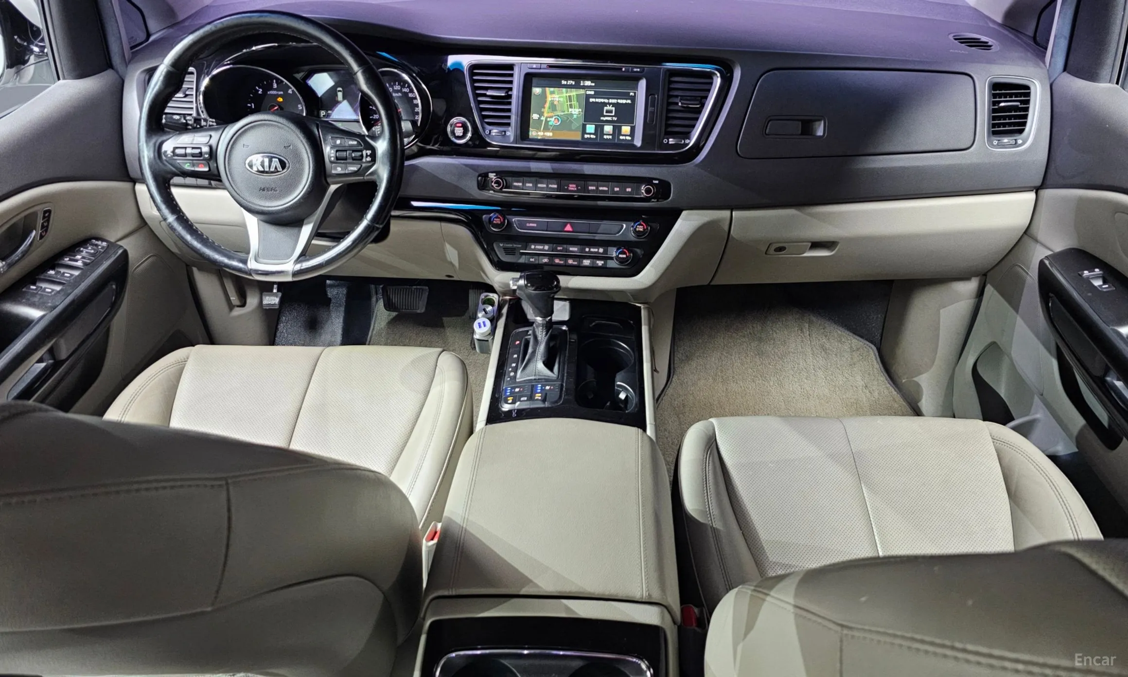 Kia Carnival превью 4