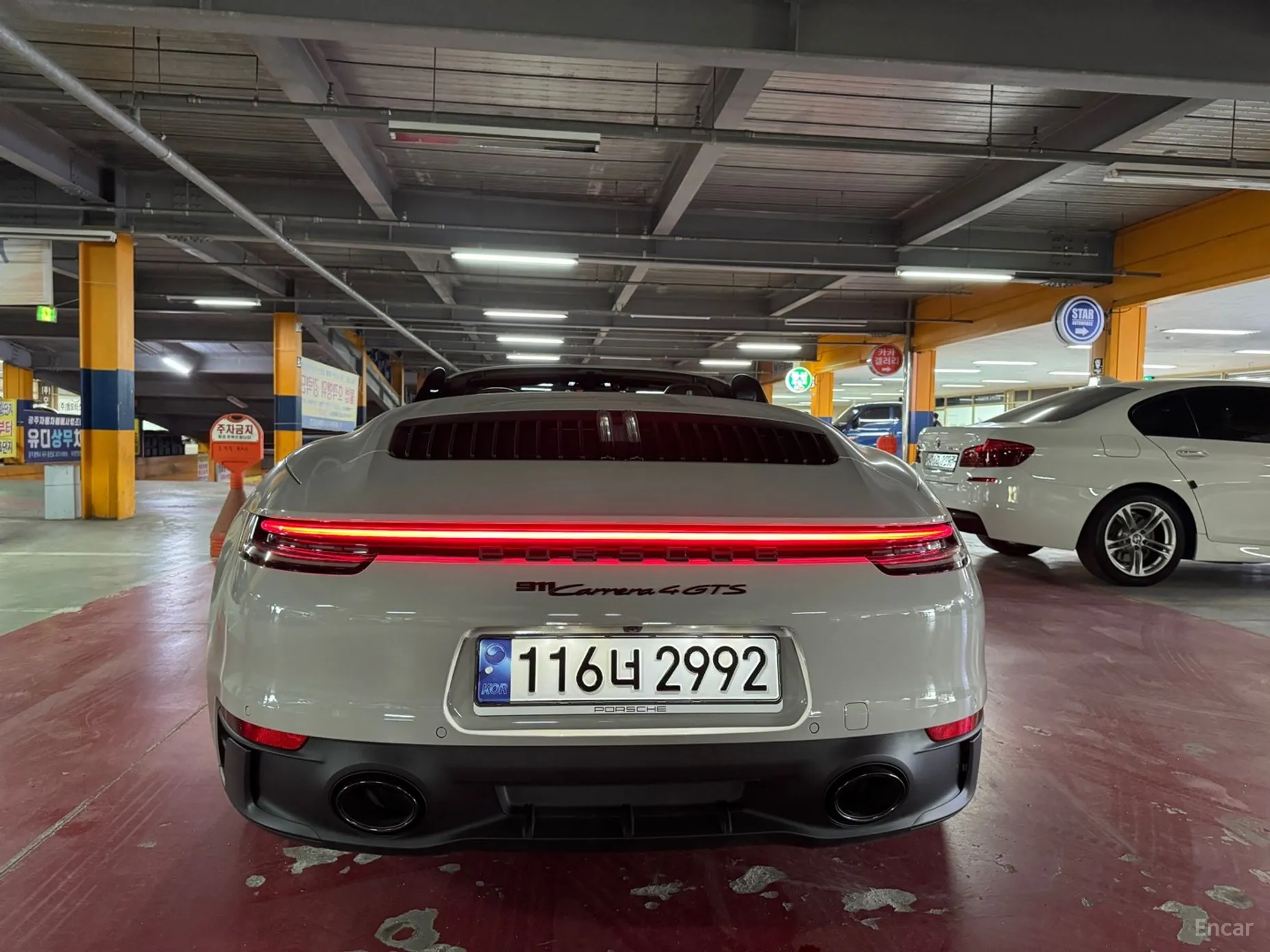 Porsche 911 (992) превью 3