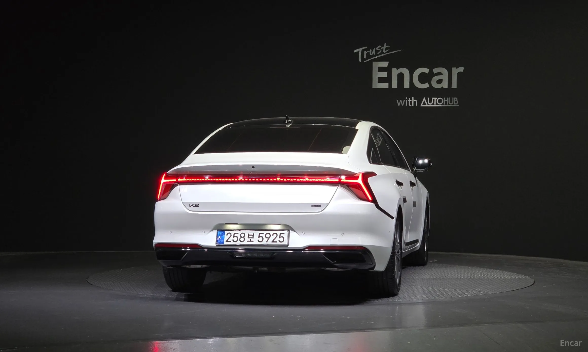 Kia K8 Hybrid превью 3