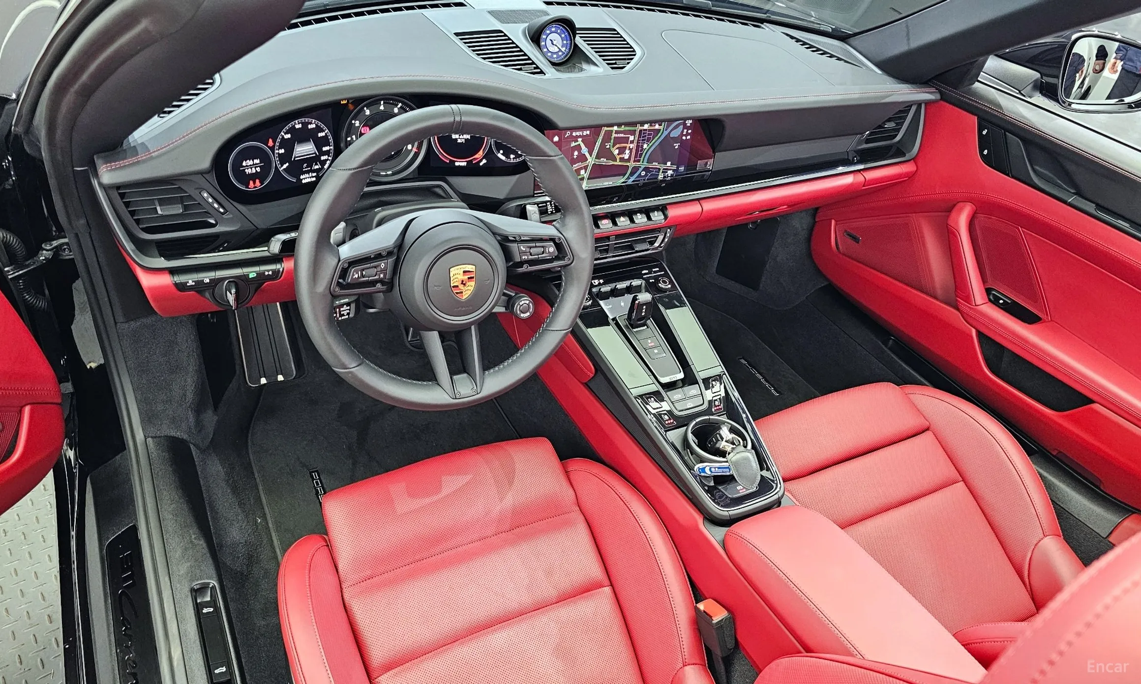 Porsche 911 (992) превью 4