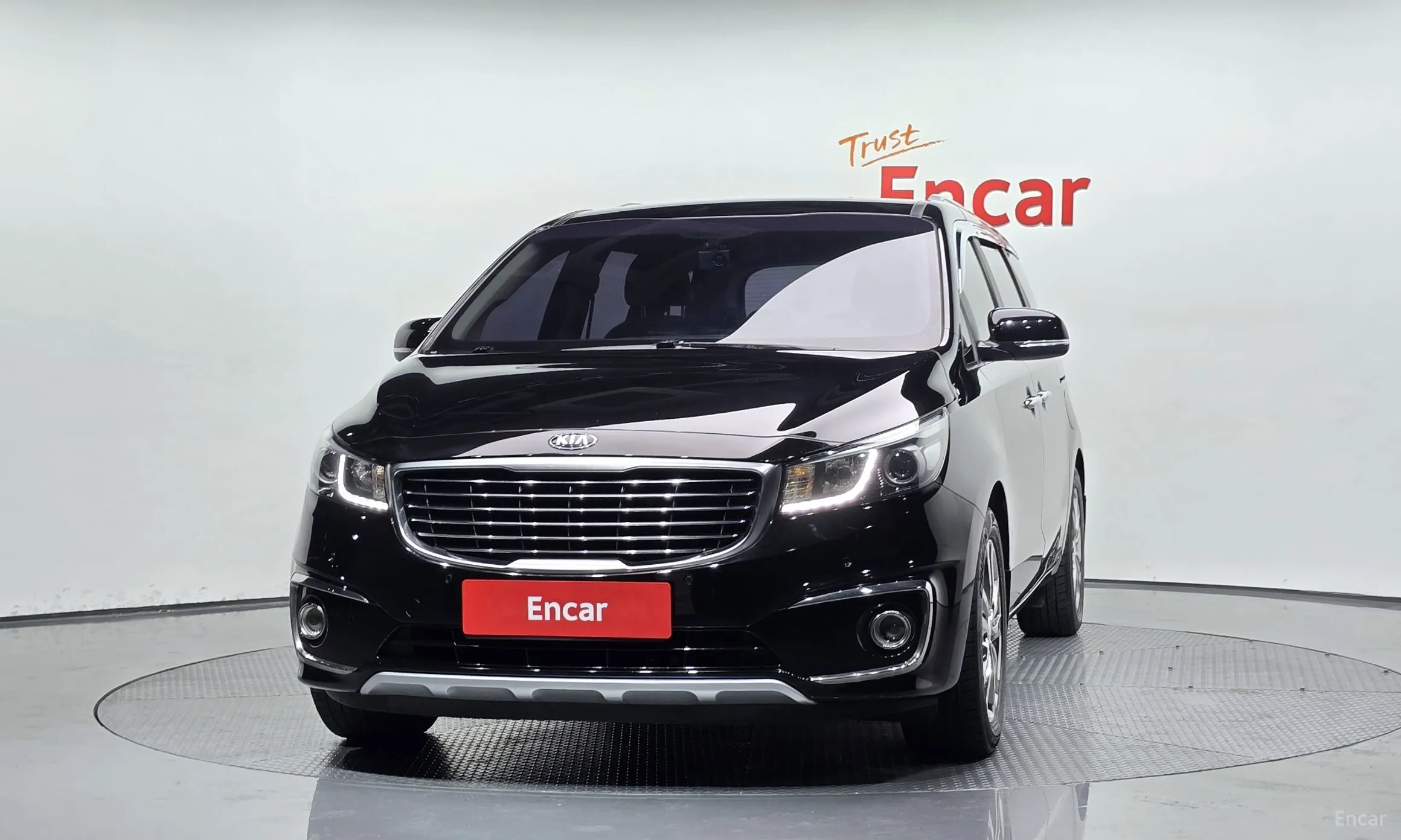 Kia Carnival превью 2