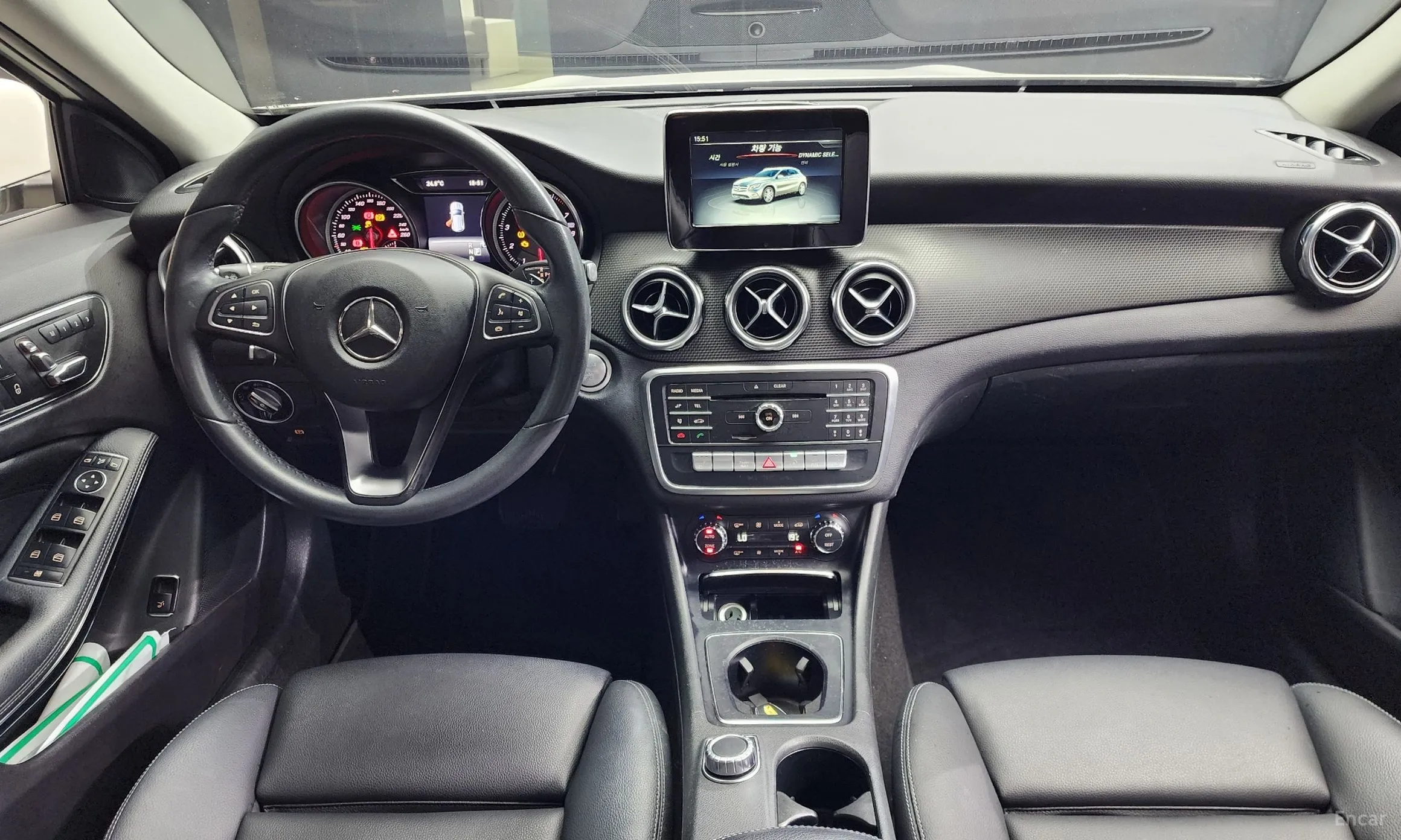Mercedes Benz GLA-Class X156 превью 4