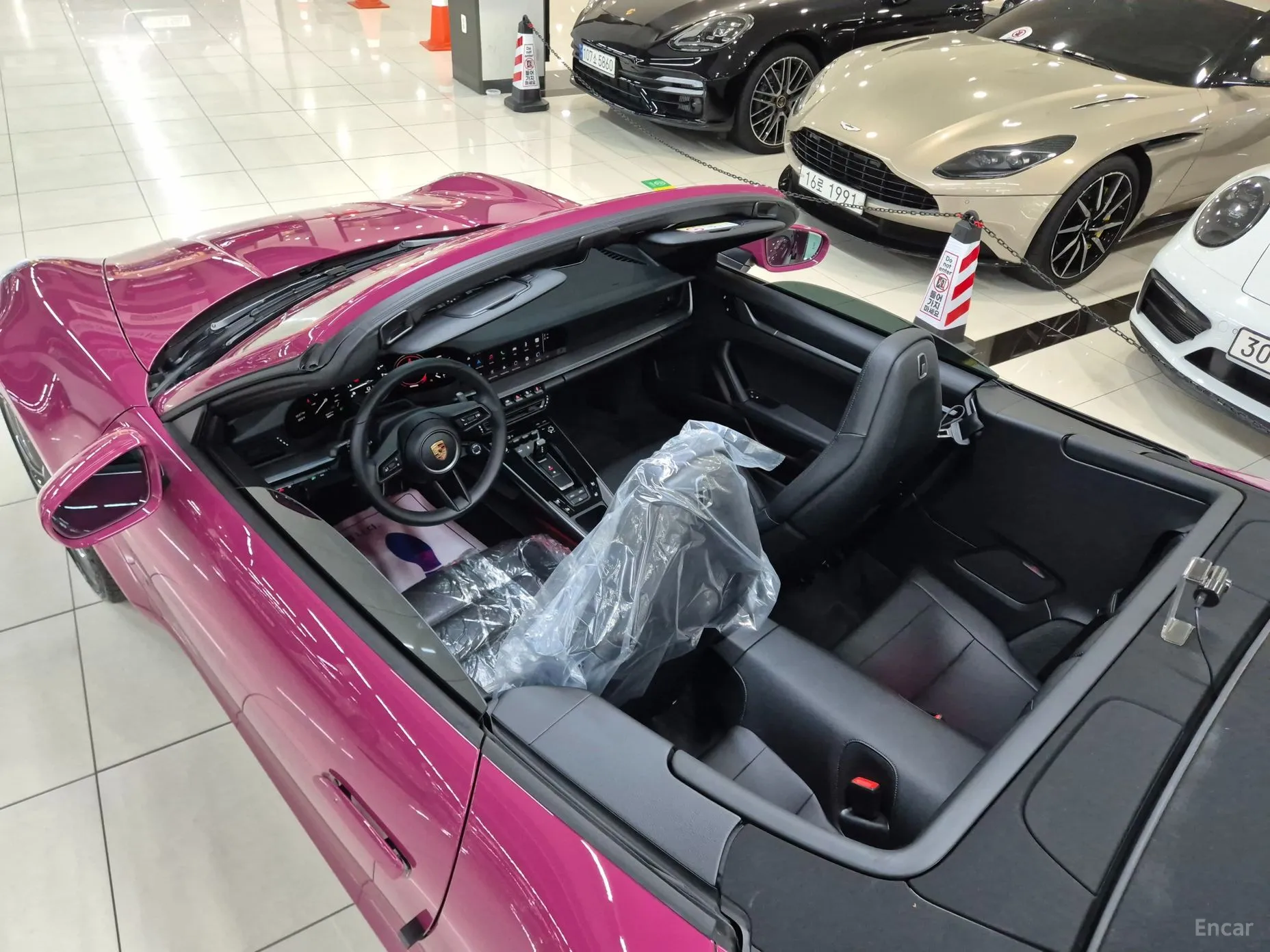Porsche 911 (992) превью 4