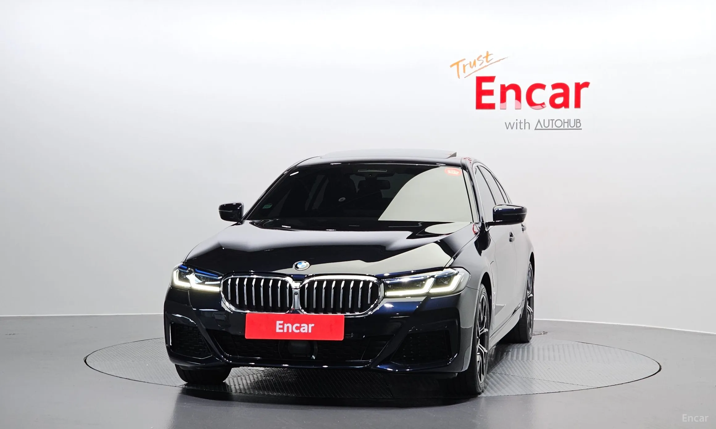 BMW 5 Series (G30) превью 2