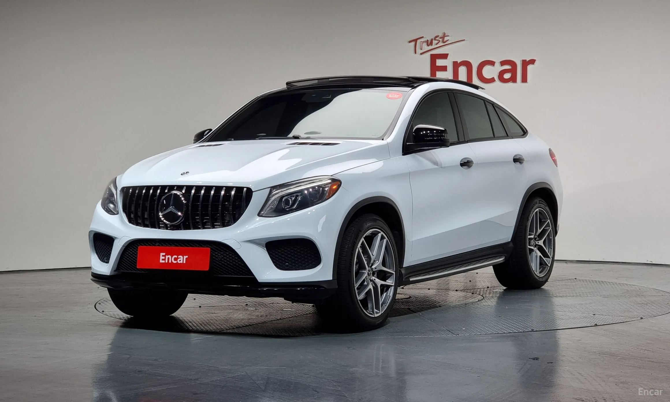 Mercedes Benz GLE-Class W166