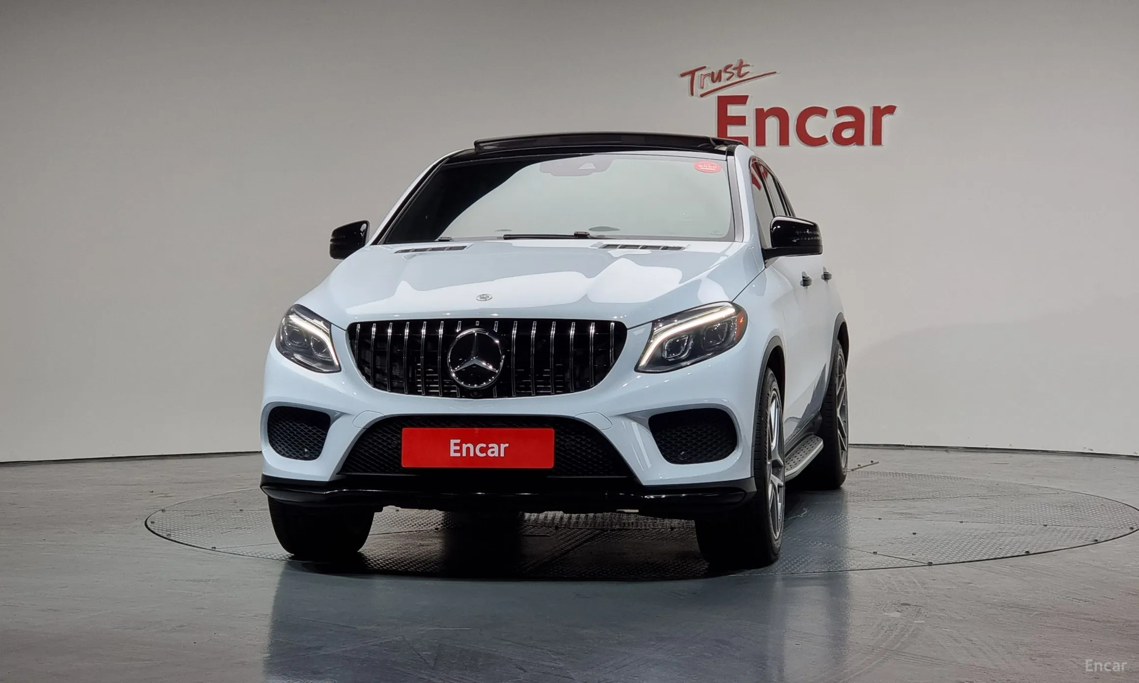 Mercedes Benz GLE-Class W166