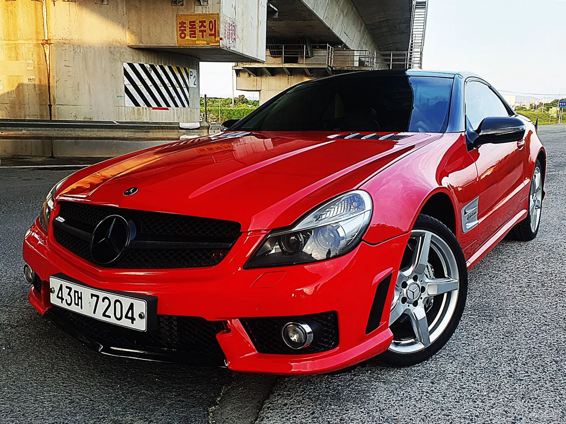 Mercedes Benz SL-Class