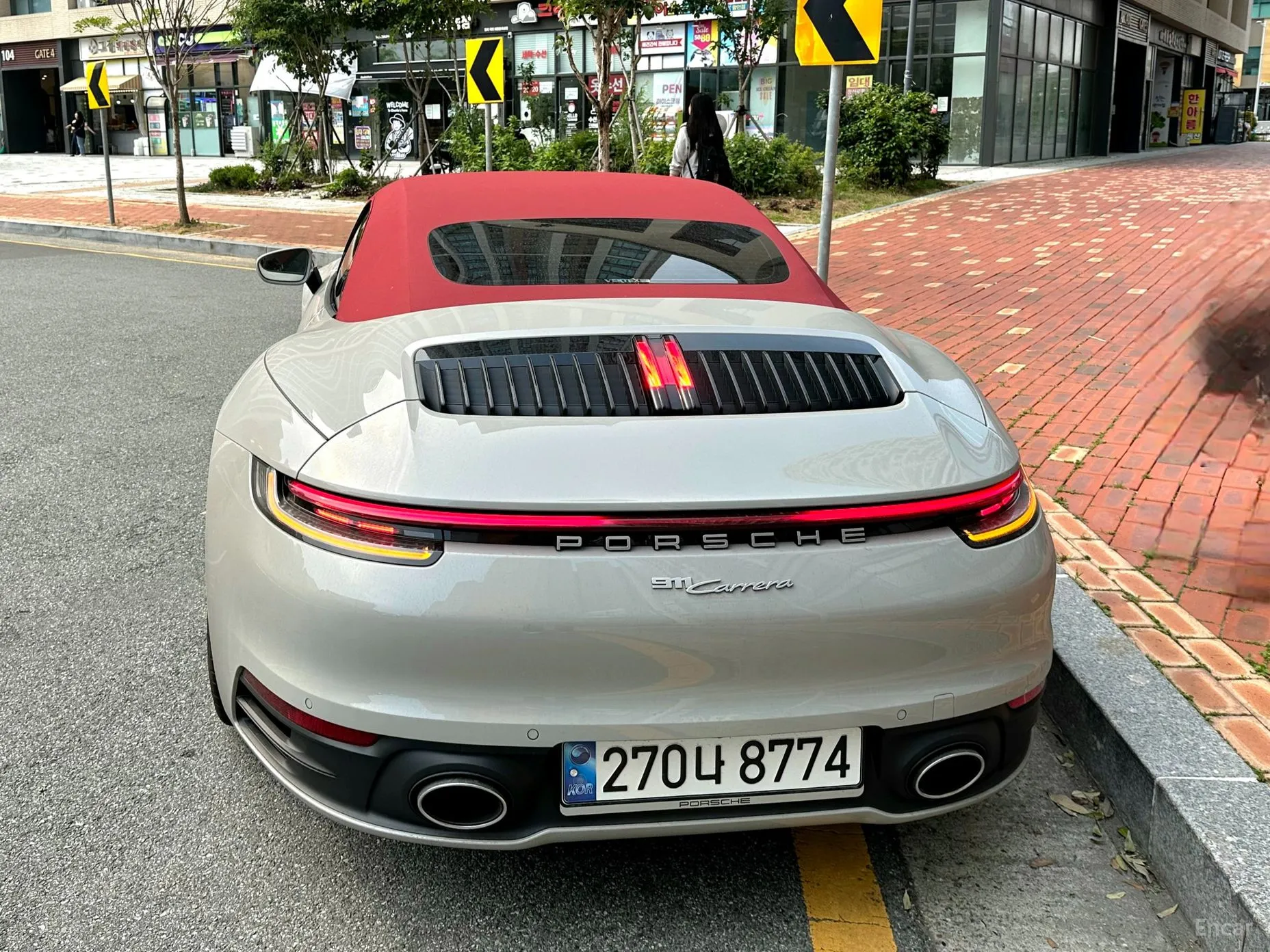Porsche 911 (992)