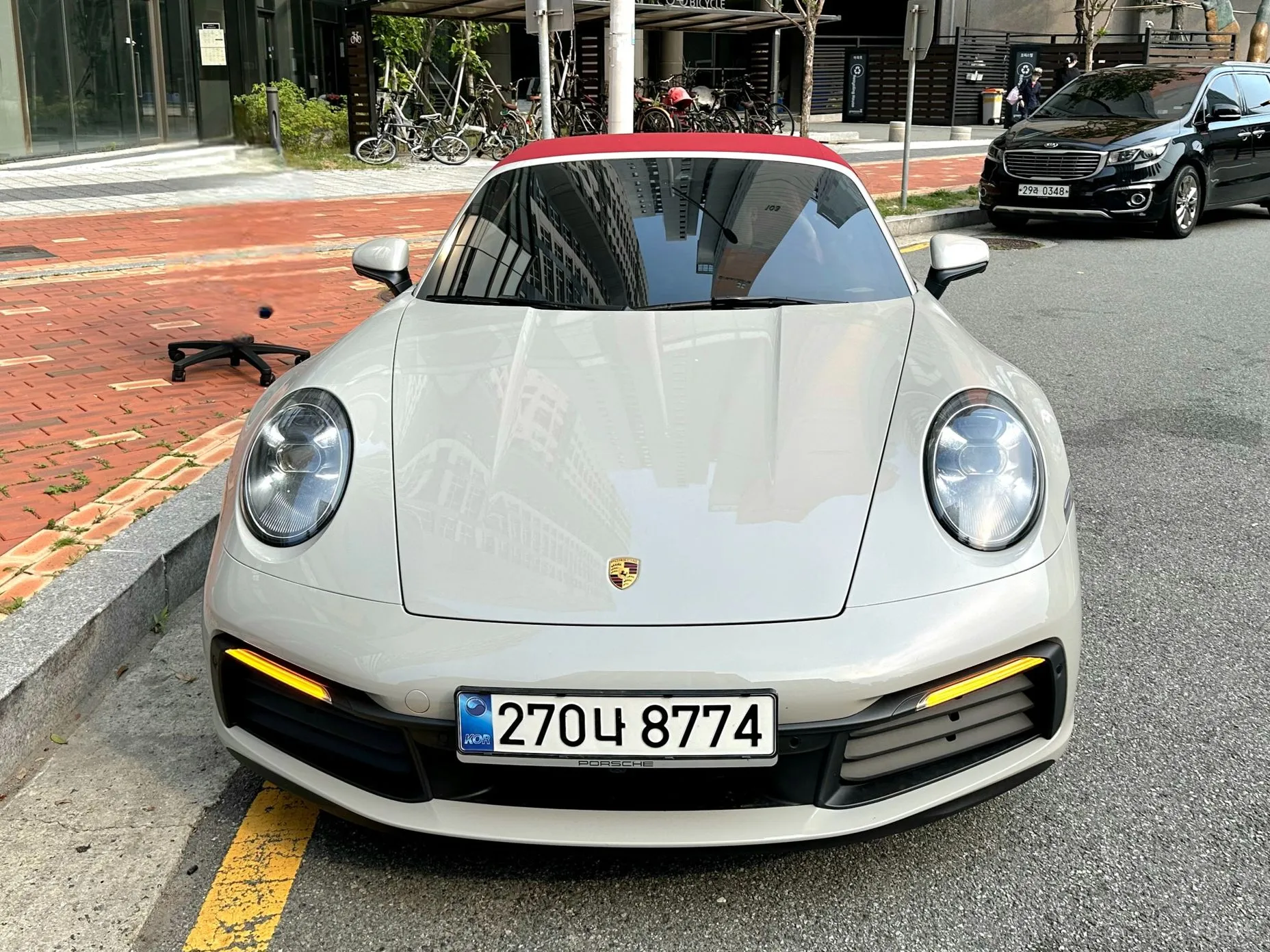 Porsche 911 (992) превью 3