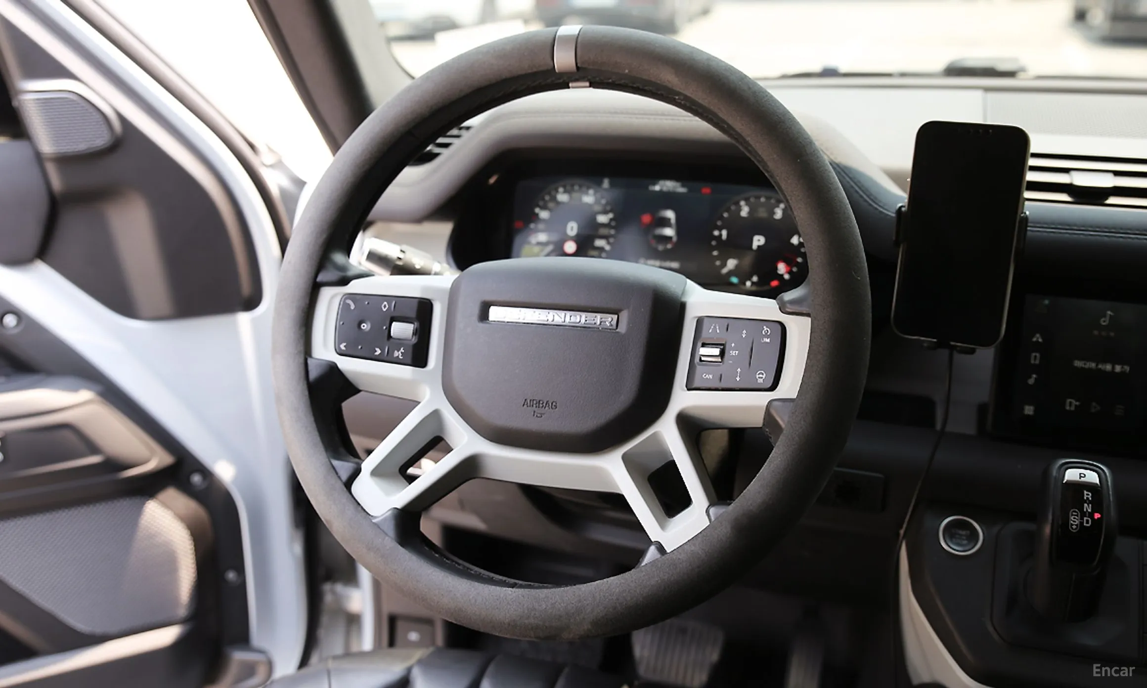 Land Rover Defender (L663) превью 4